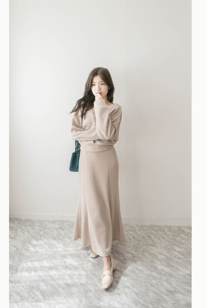 Beige Fishtail 杏色層次前後兩著彈性套裝, Dress/ DS9358