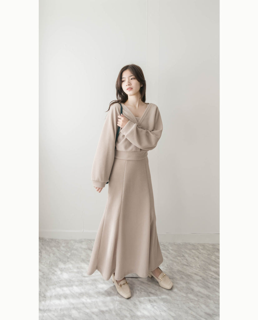 Beige Fishtail 杏色層次前後兩著彈性套裝, Dress/ DS9358