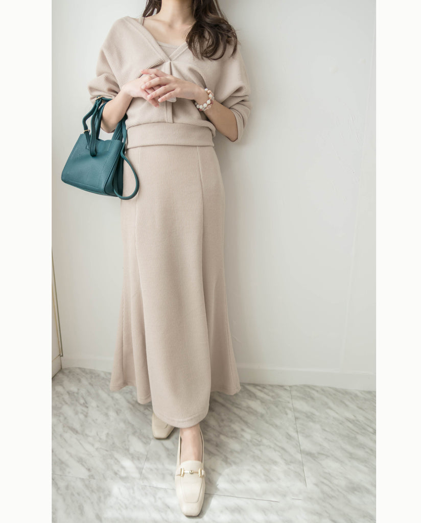 Beige Fishtail 杏色層次前後兩著彈性套裝, Dress/ DS9358