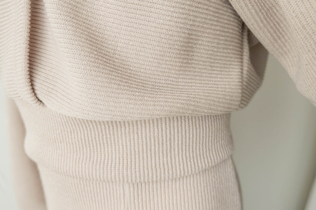 Beige Fishtail 杏色層次前後兩著彈性套裝, Dress/ DS9358