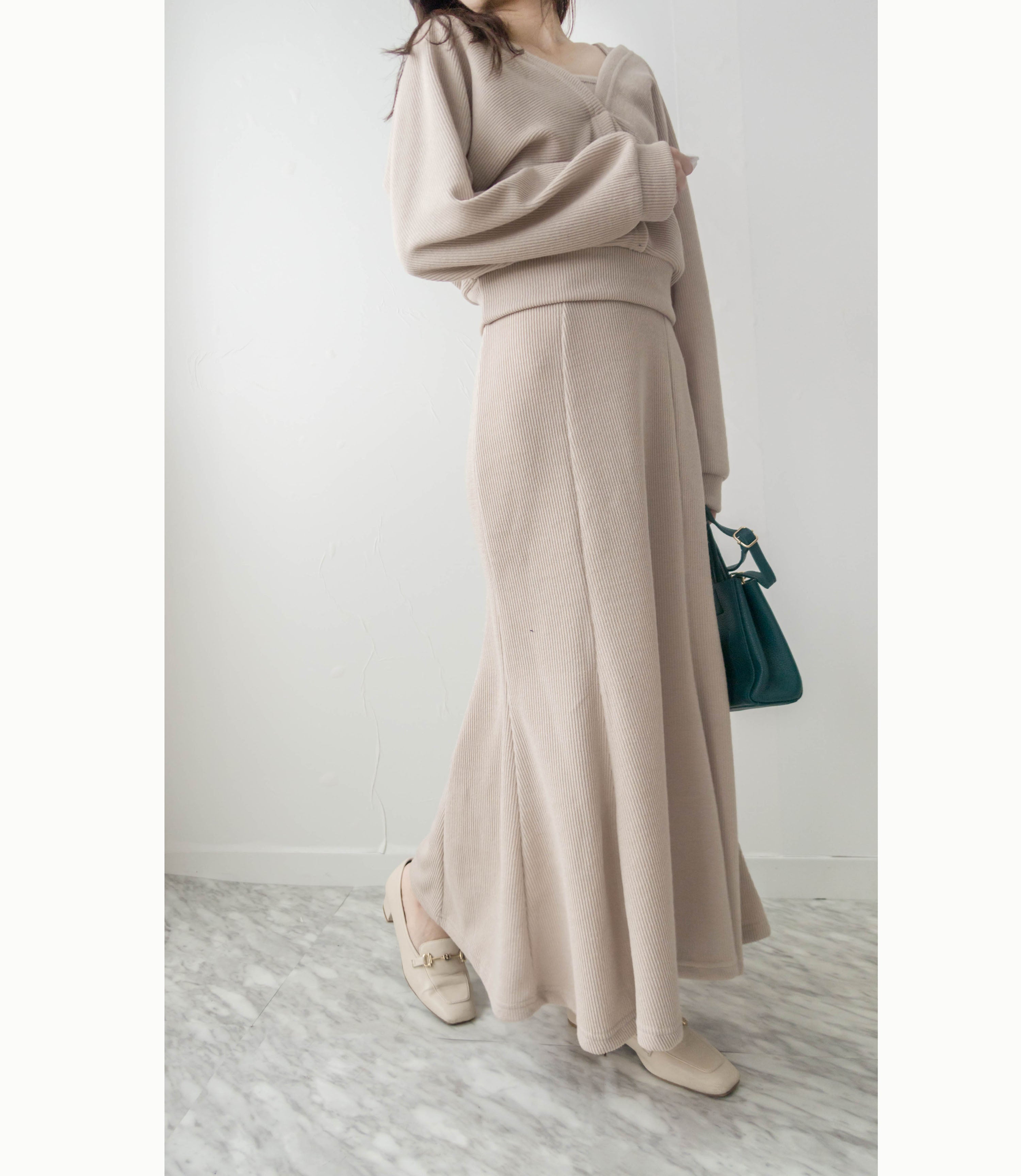 Beige Fishtail 杏色層次前後兩著彈性套裝, Dress/ DS9358