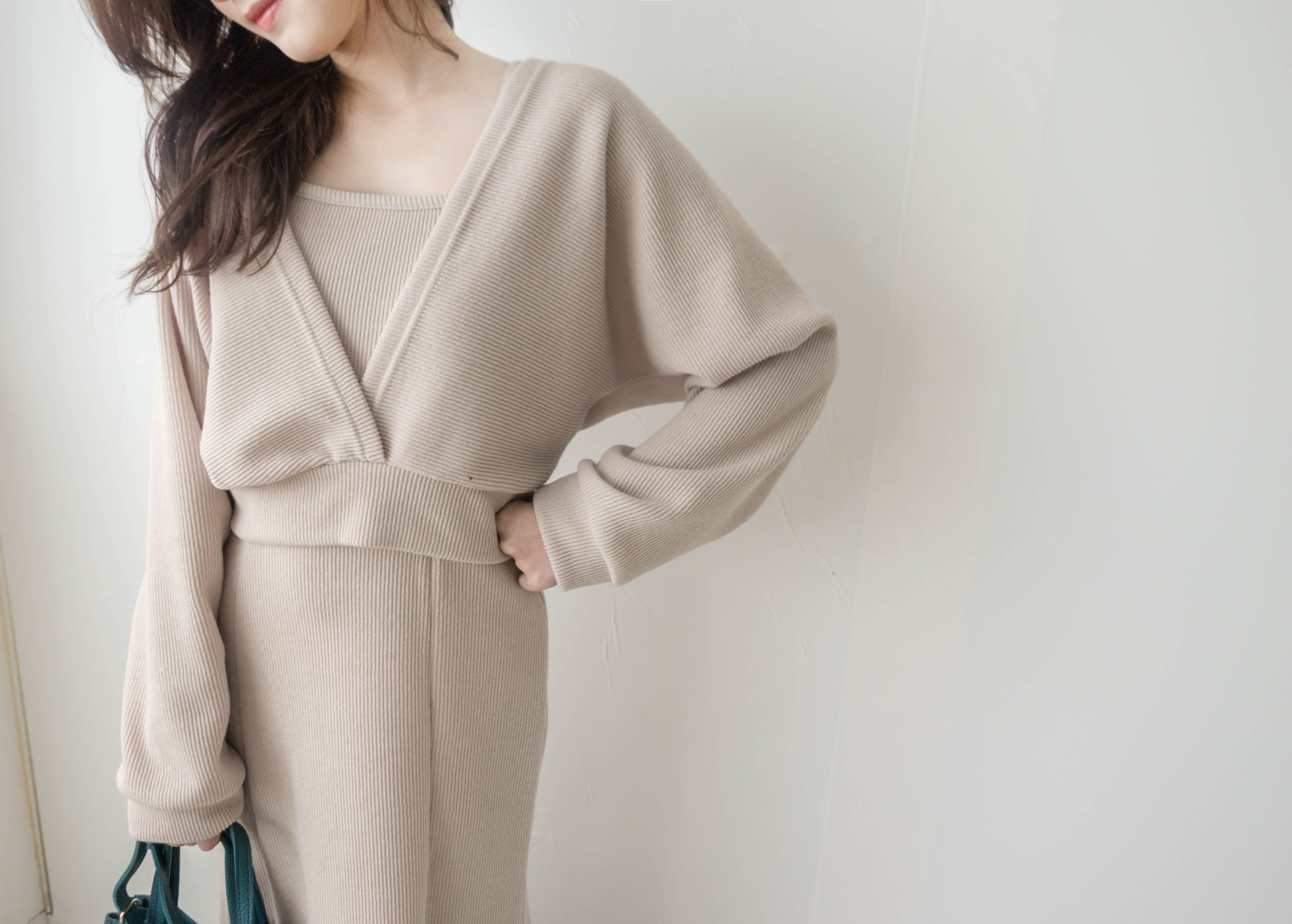 Beige Fishtail 杏色層次前後兩著彈性套裝, Dress/ DS9358