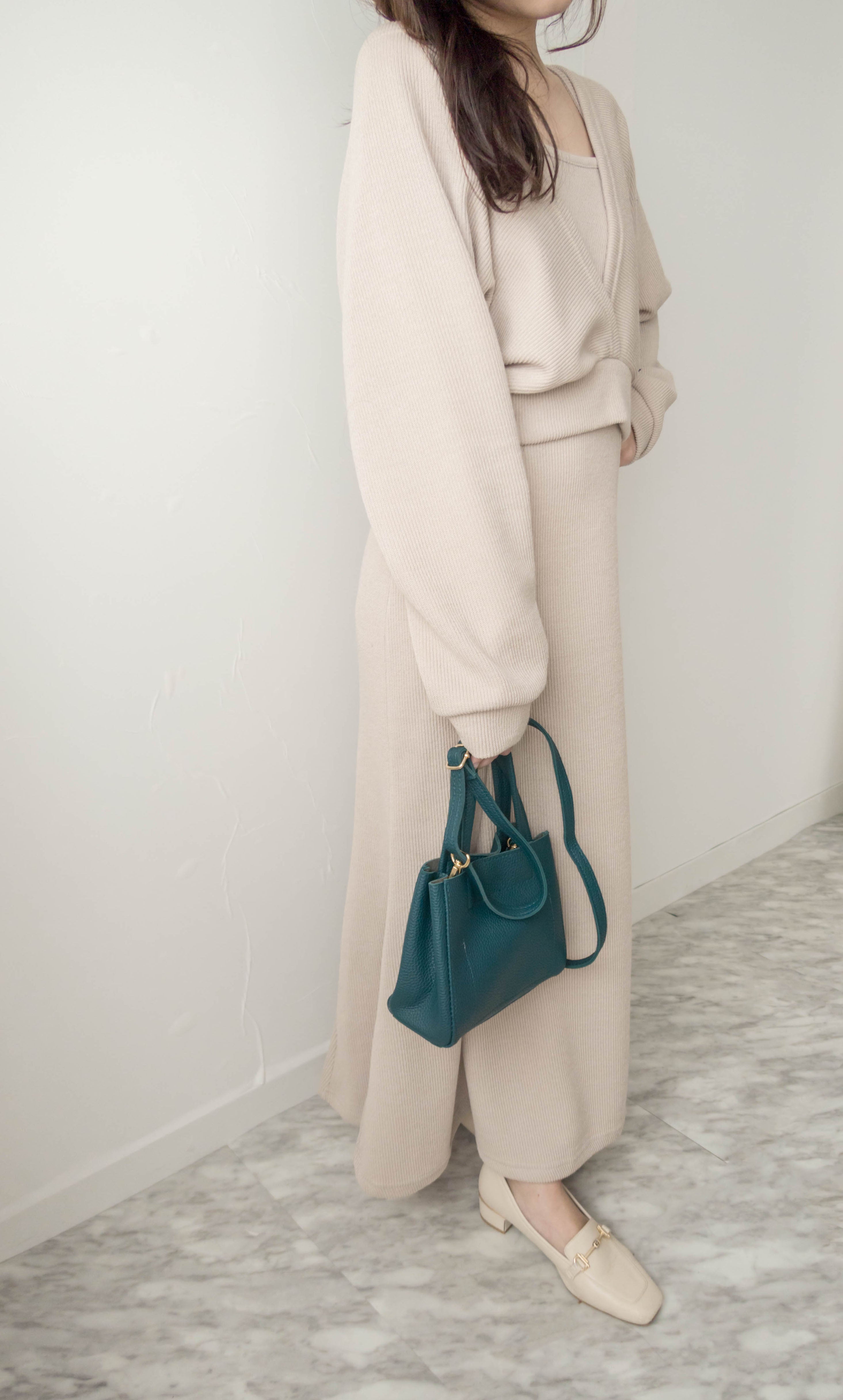 Beige Fishtail 杏色層次前後兩著彈性套裝, Dress/ DS9358
