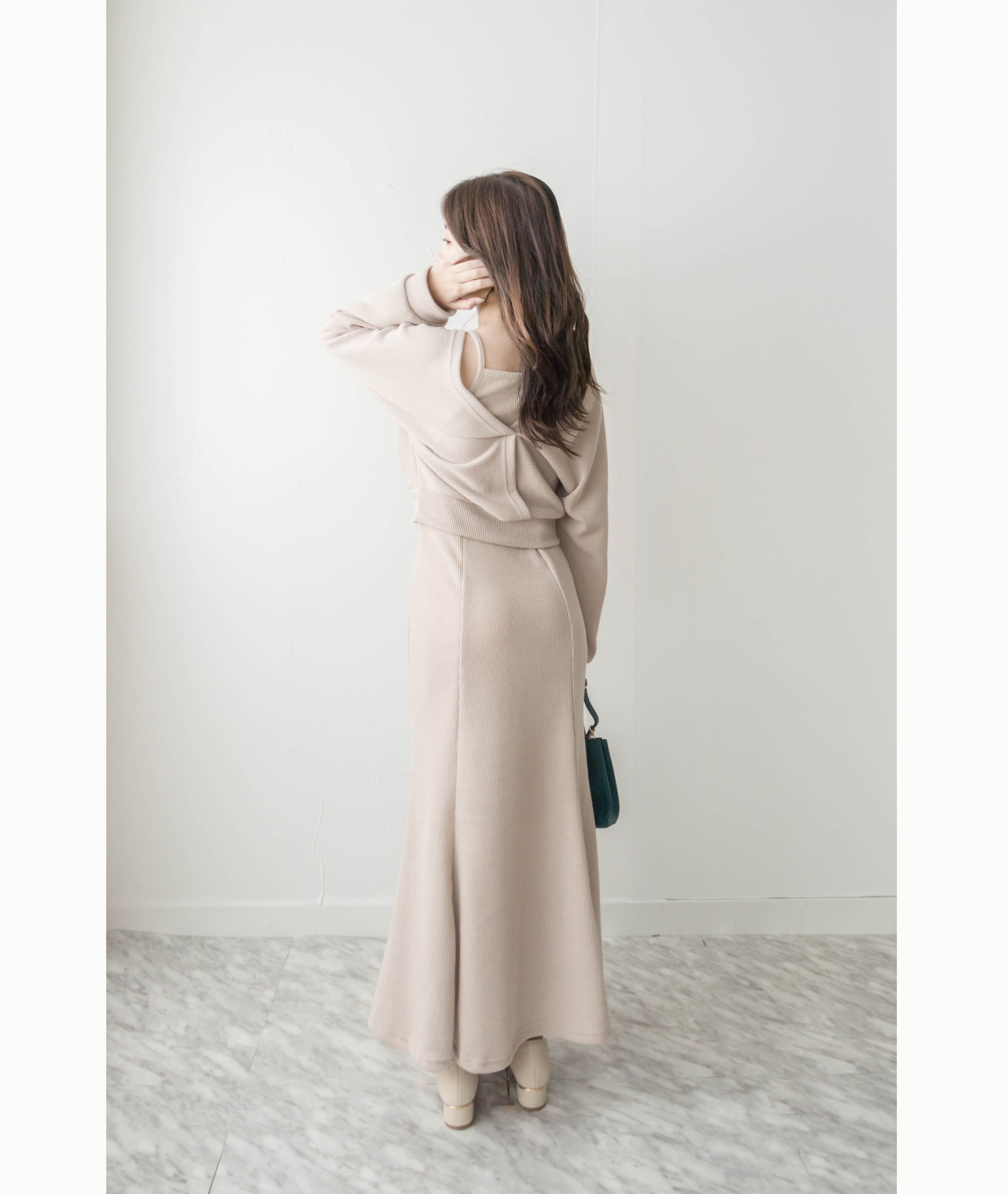 Beige Fishtail 杏色層次前後兩著彈性套裝, Dress/ DS9358