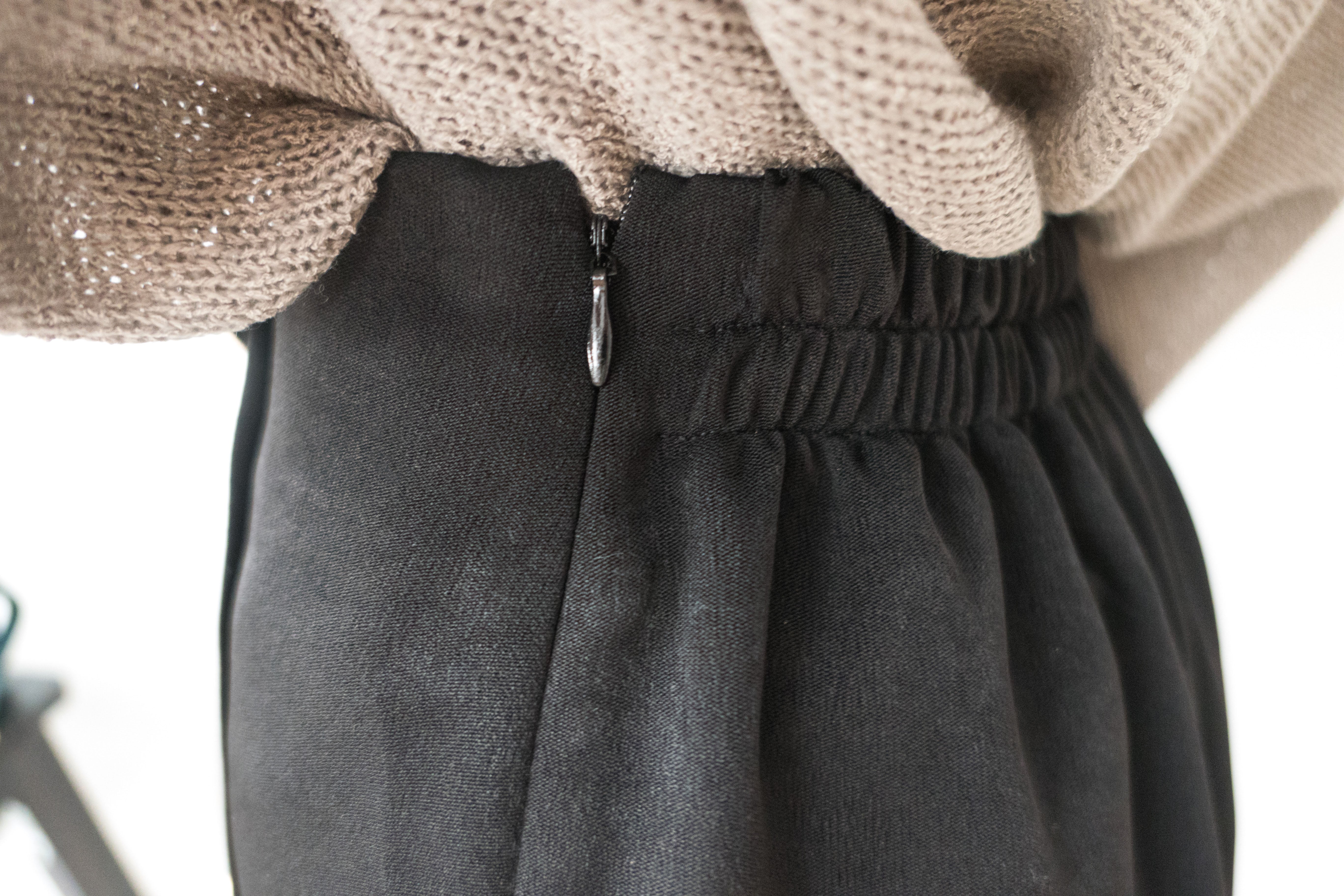 Silky Shine 香檳色金鈕顯瘦重疊A形裙, Skirt/ SK8751