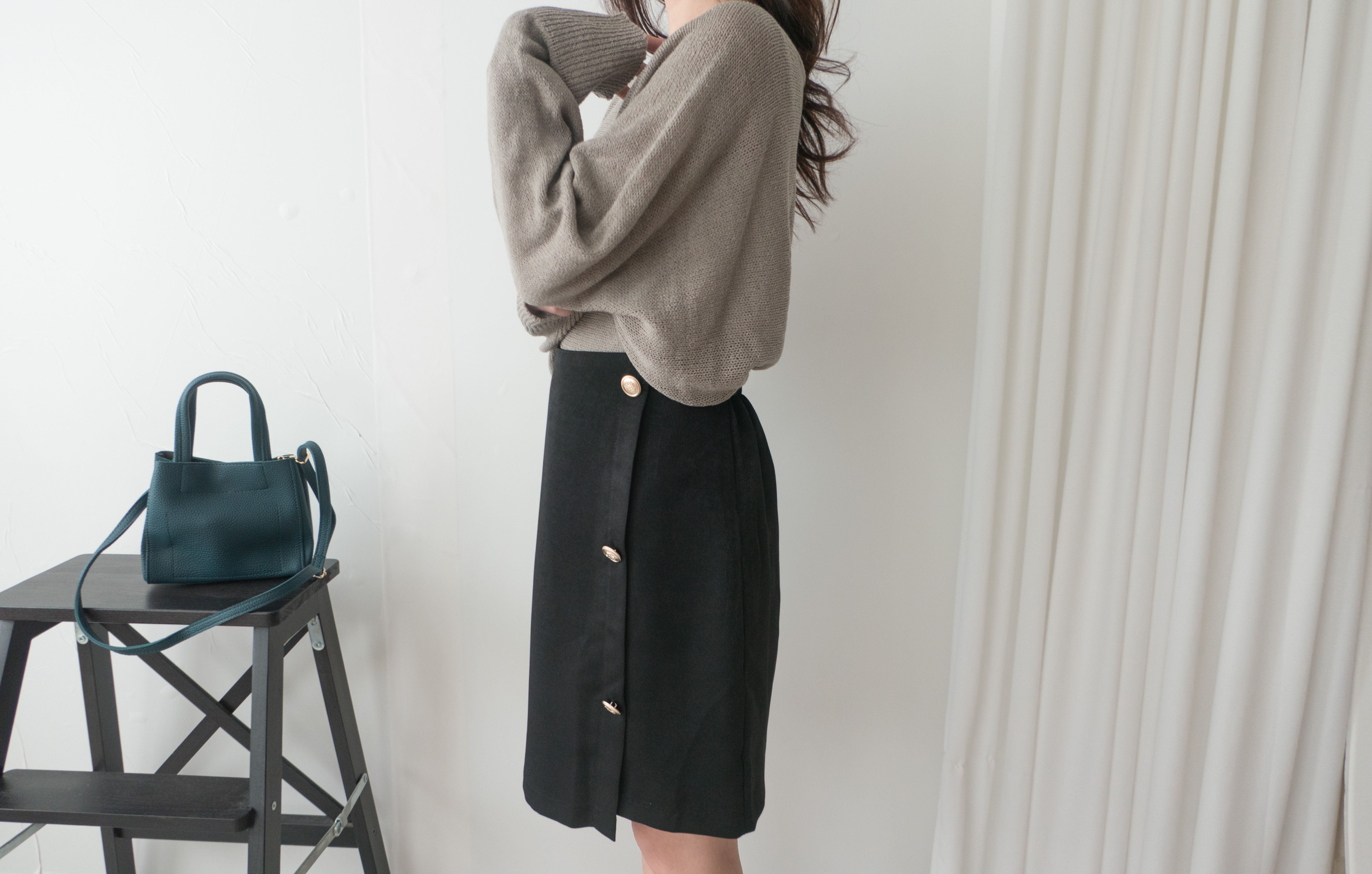 Silky Shine 香檳色金鈕顯瘦重疊A形裙, Skirt/ SK8751