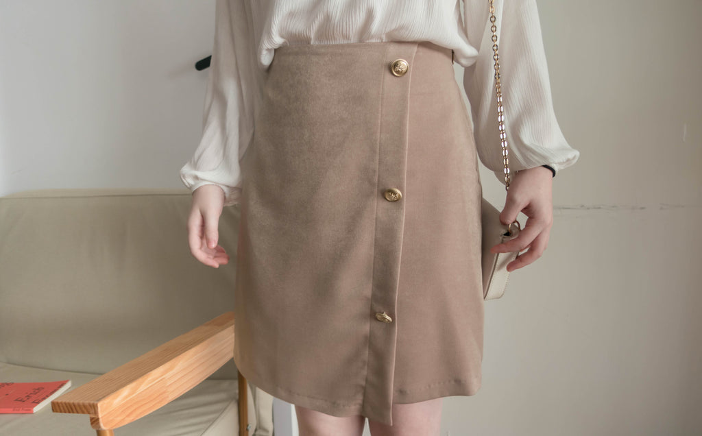 Silky Shine 香檳色金鈕顯瘦重疊A形裙, Skirt/ SK8751