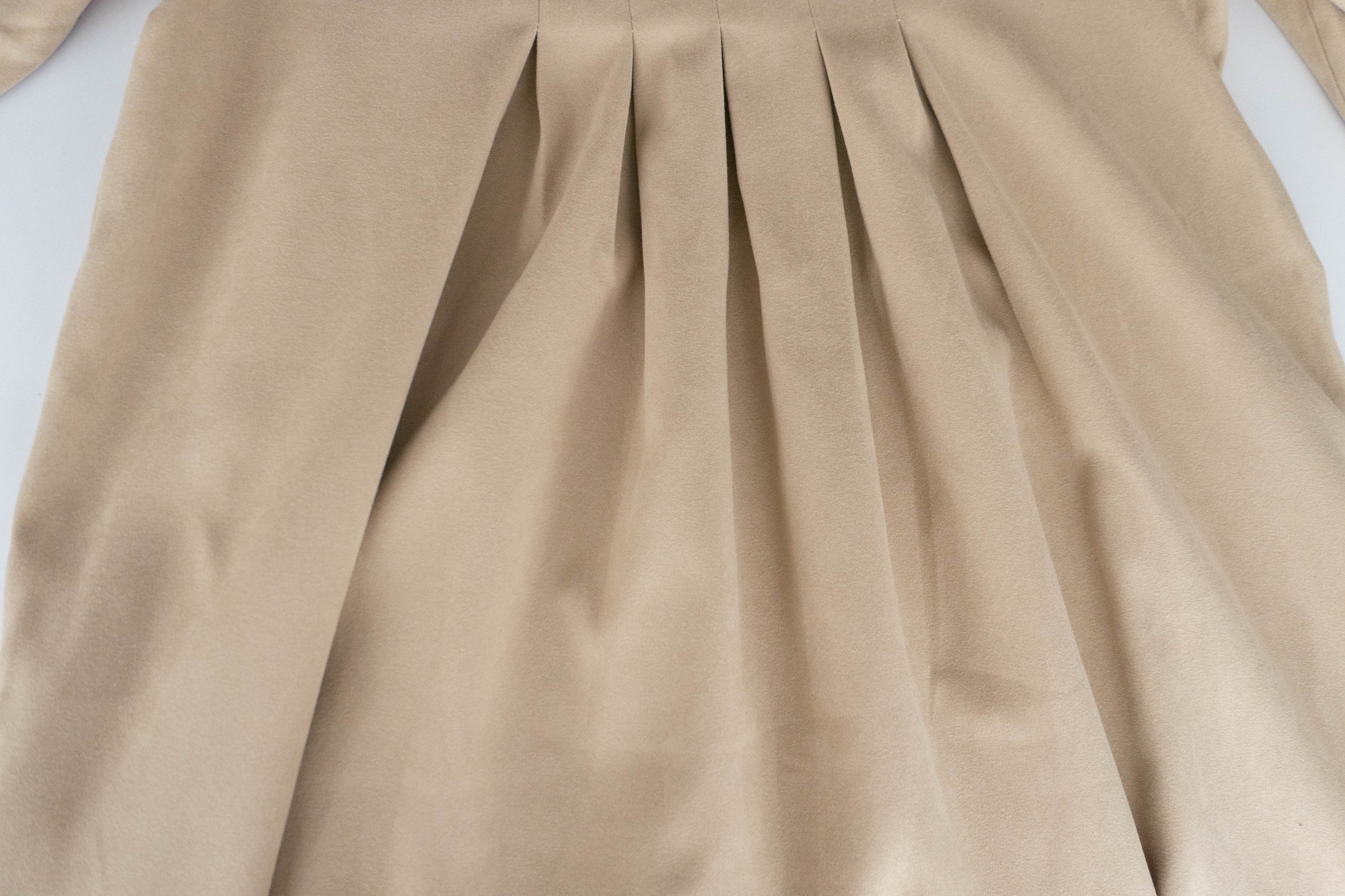 Square Pleated 杏色前後方領車褶裙身口袋連身裙, Dress/ DS9365