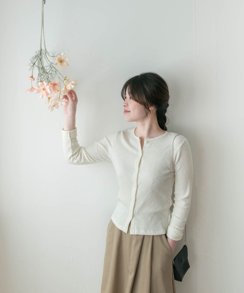 Hug 親膚顯瘦暗條紋彈性上衣或外套, Cardigan/ TP8897 (white sold out)