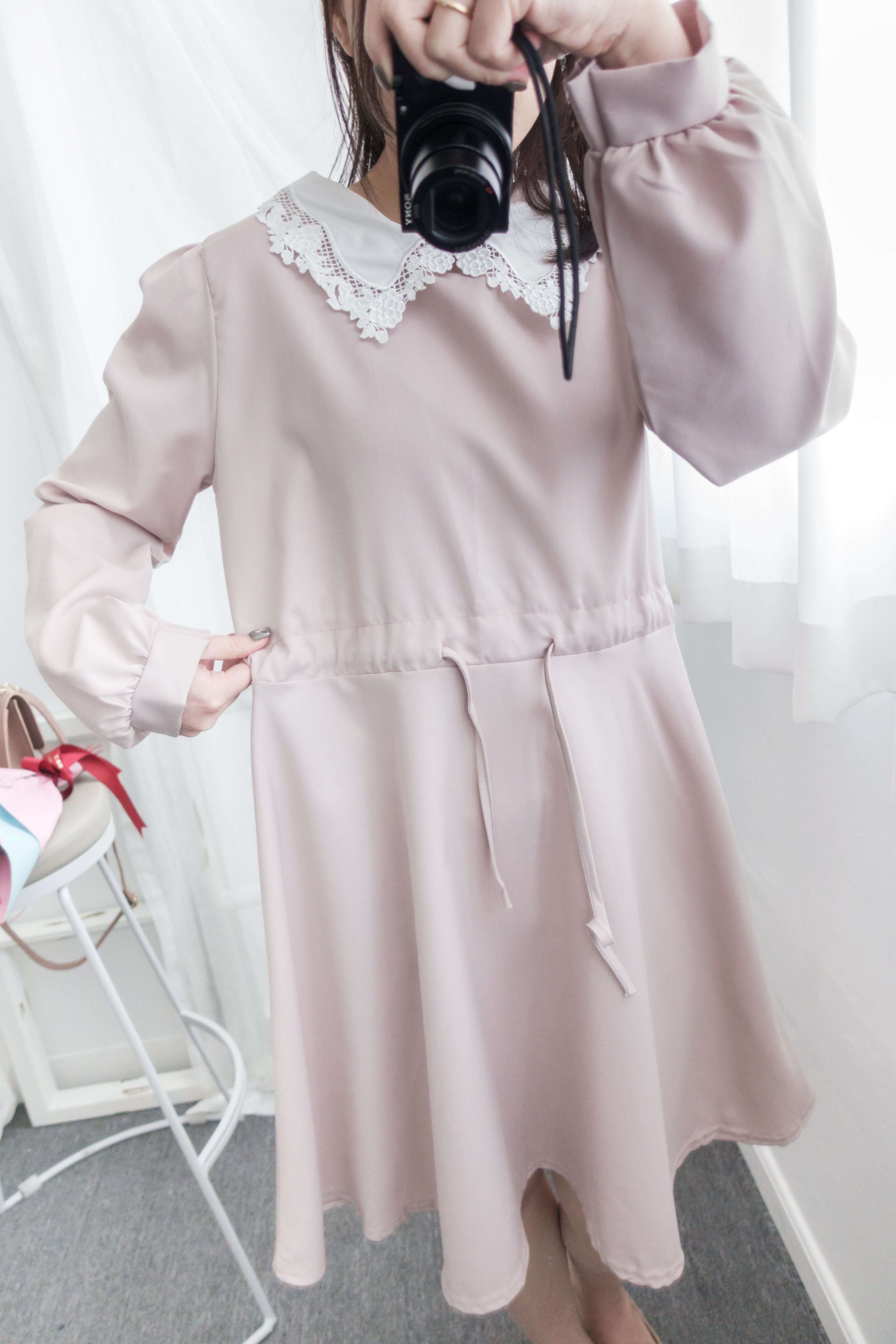 Pink Blush Romance, dress 淡粉紅通花領口自訂修腰膝上連身裙/ DS8788