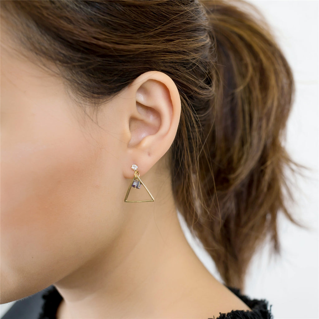 Cube in the triangle Long earrings / ER8042