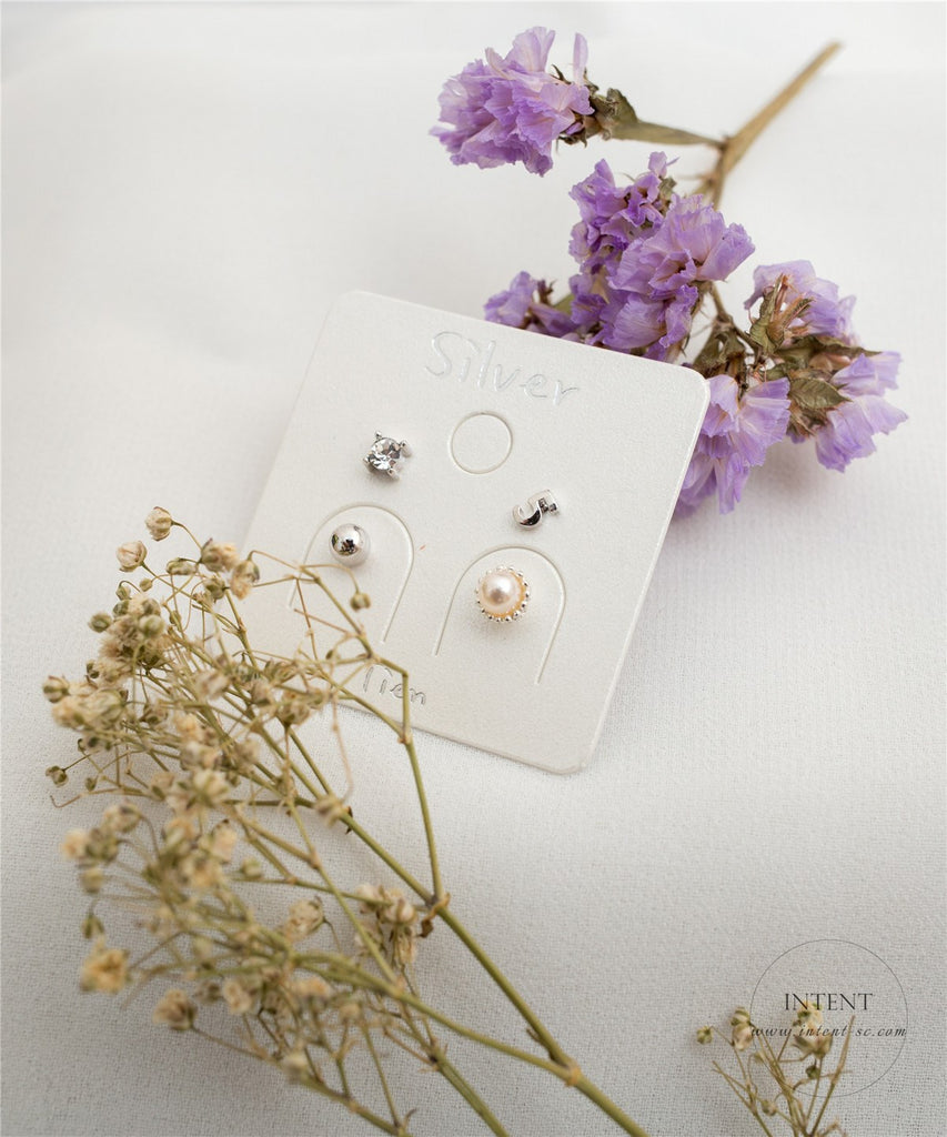 Happy Friday Earrings Set / ER8052