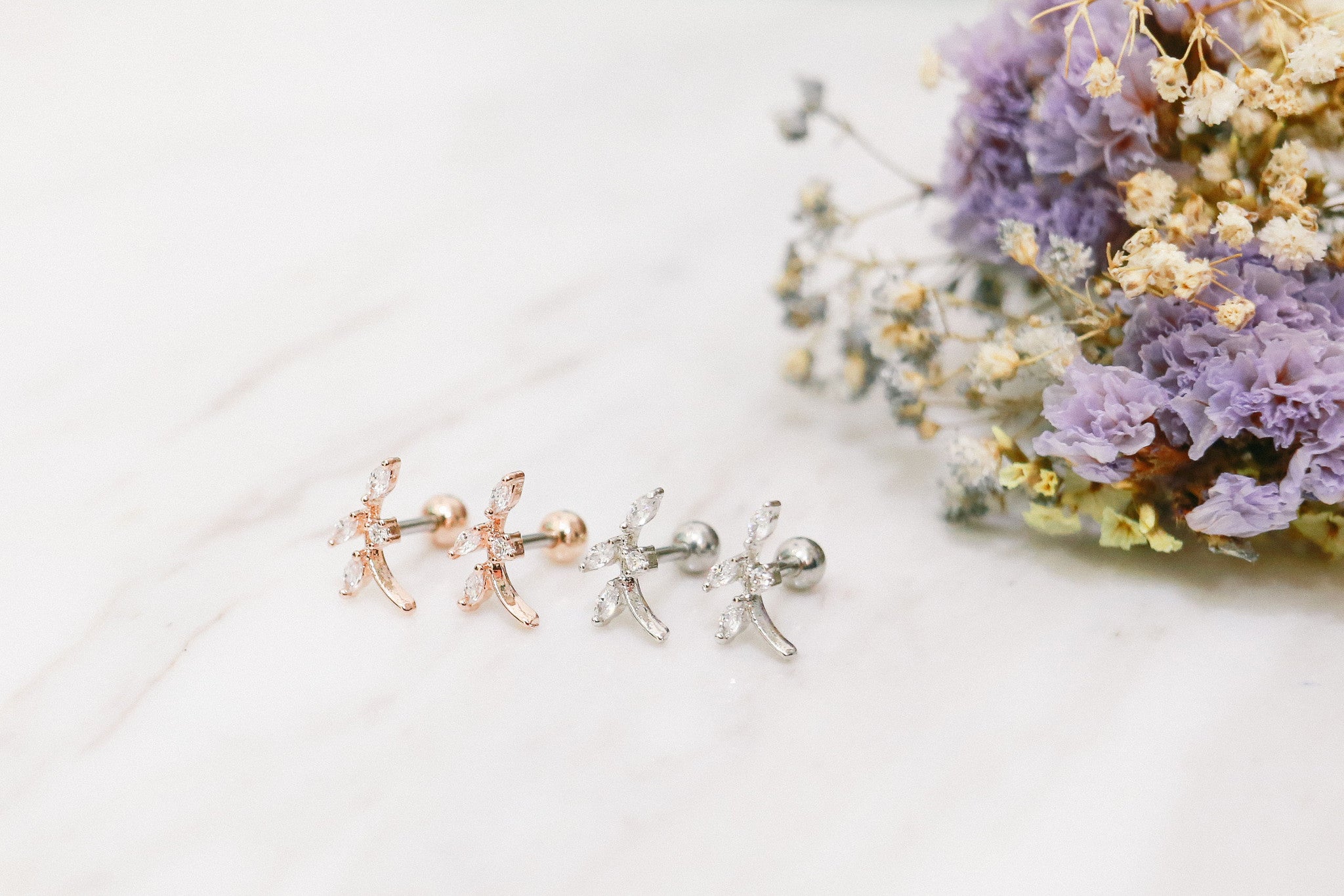 Little Leaf Earrings / ER8178