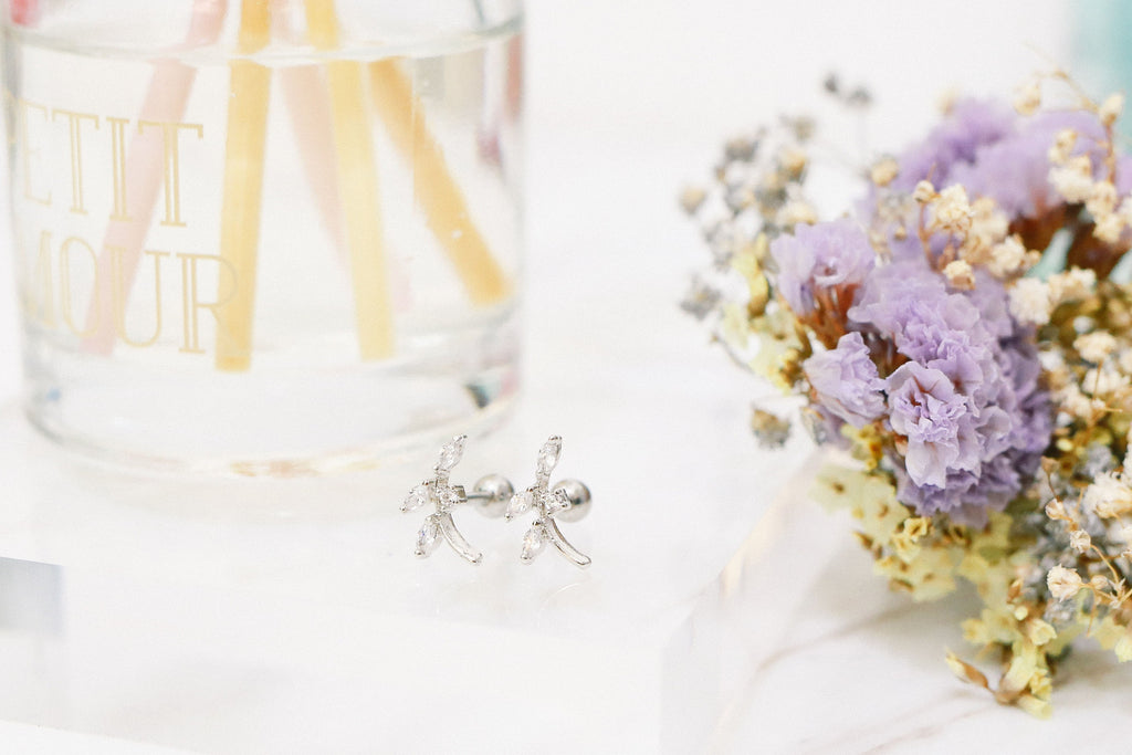 Little Leaf Earrings / ER8178