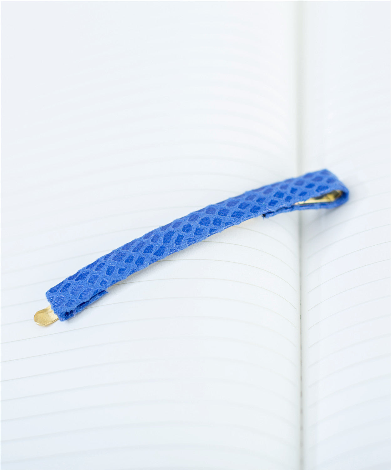 Texture Leatherlike Alligator Clip / HA8018