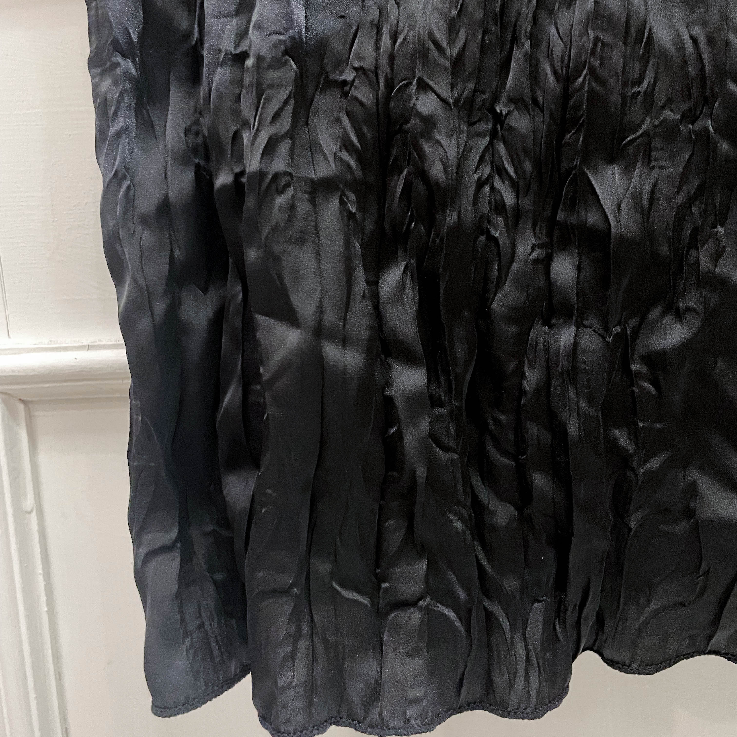 Black 皺紋小優雅吊帶連身裙, Dress/ DS8905