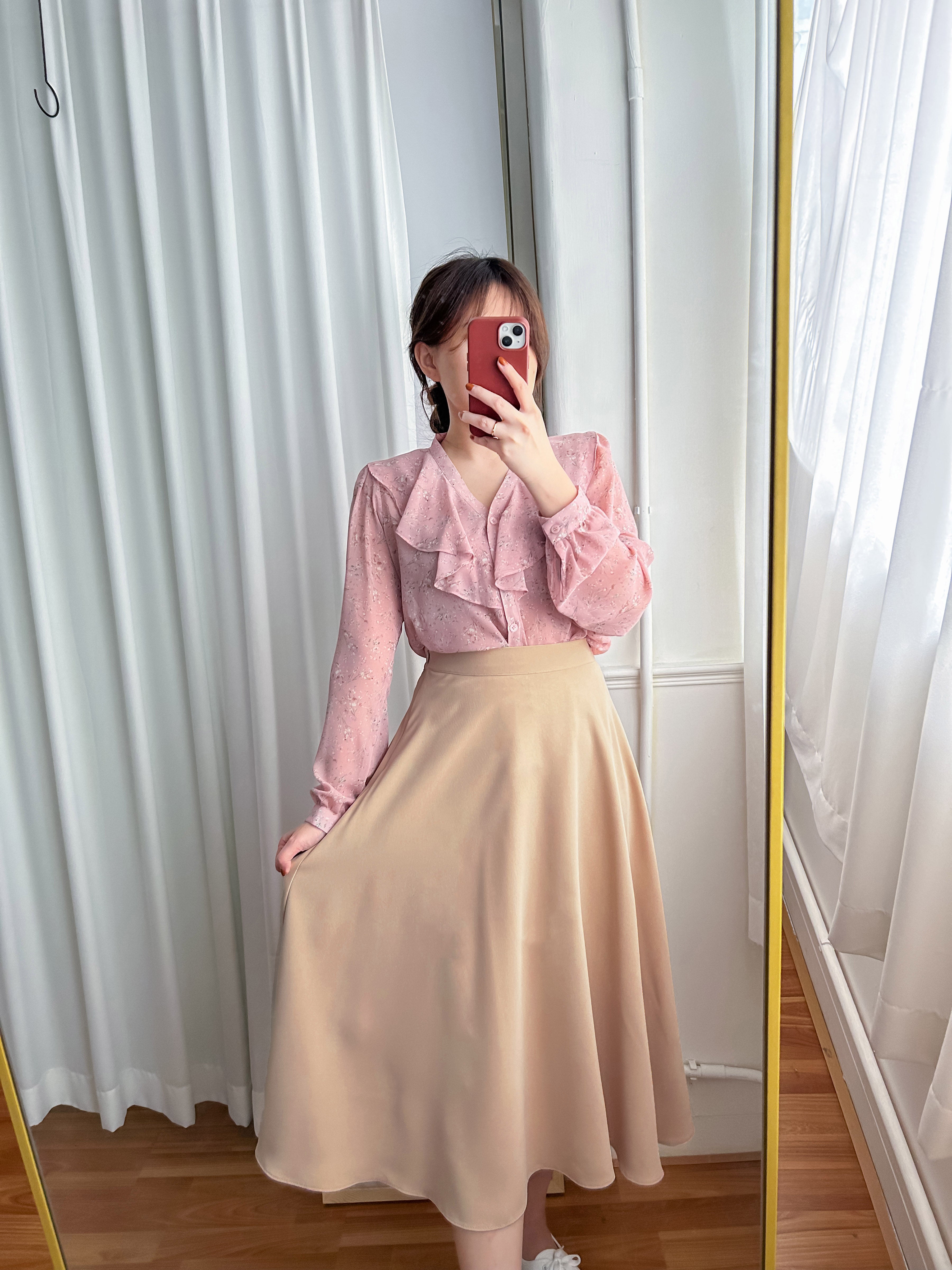 Silk Smooth 四色絲滑質料顯瘦傘形長裙, Skirt/ SK8673 (Ivory/black sold out)