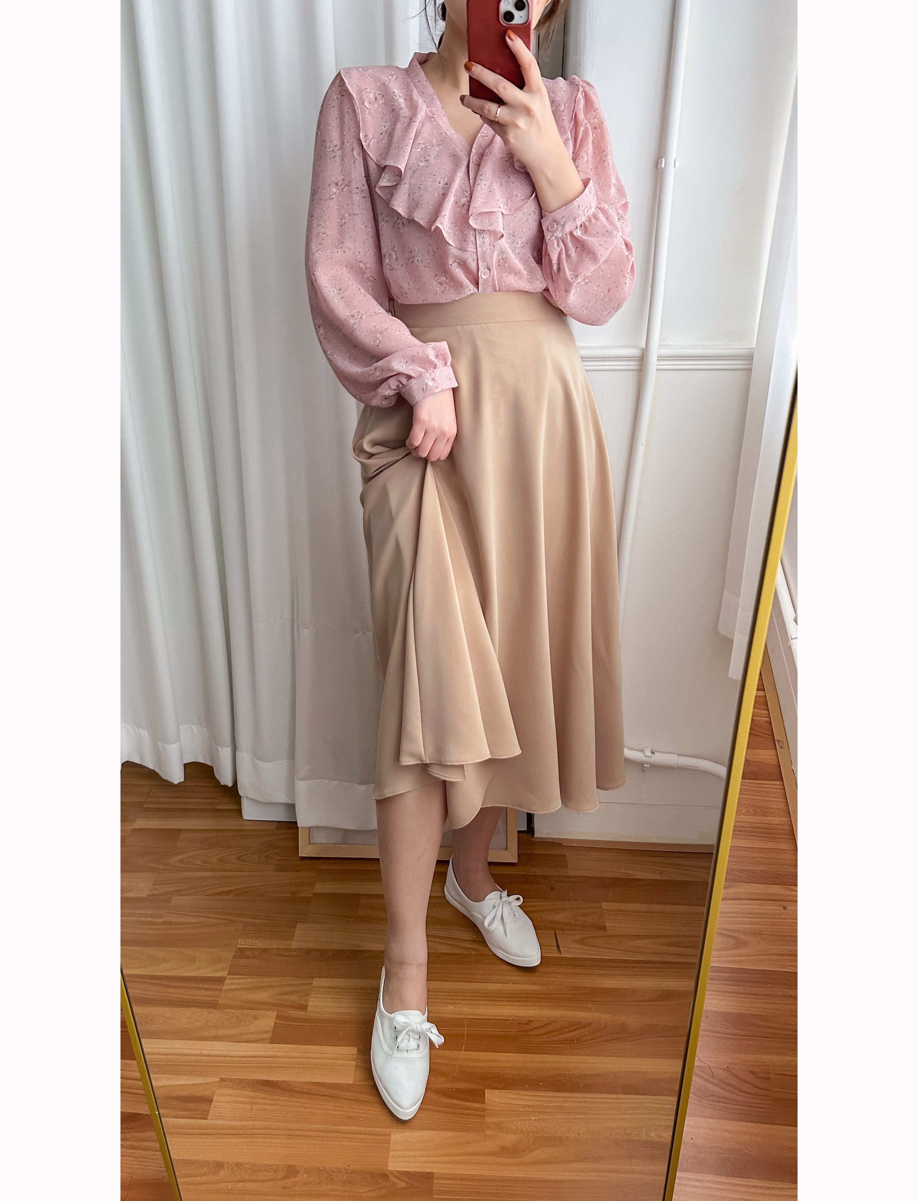 Silk Smooth 四色絲滑質料顯瘦傘形長裙, Skirt/ SK8673 (Ivory/black sold out)