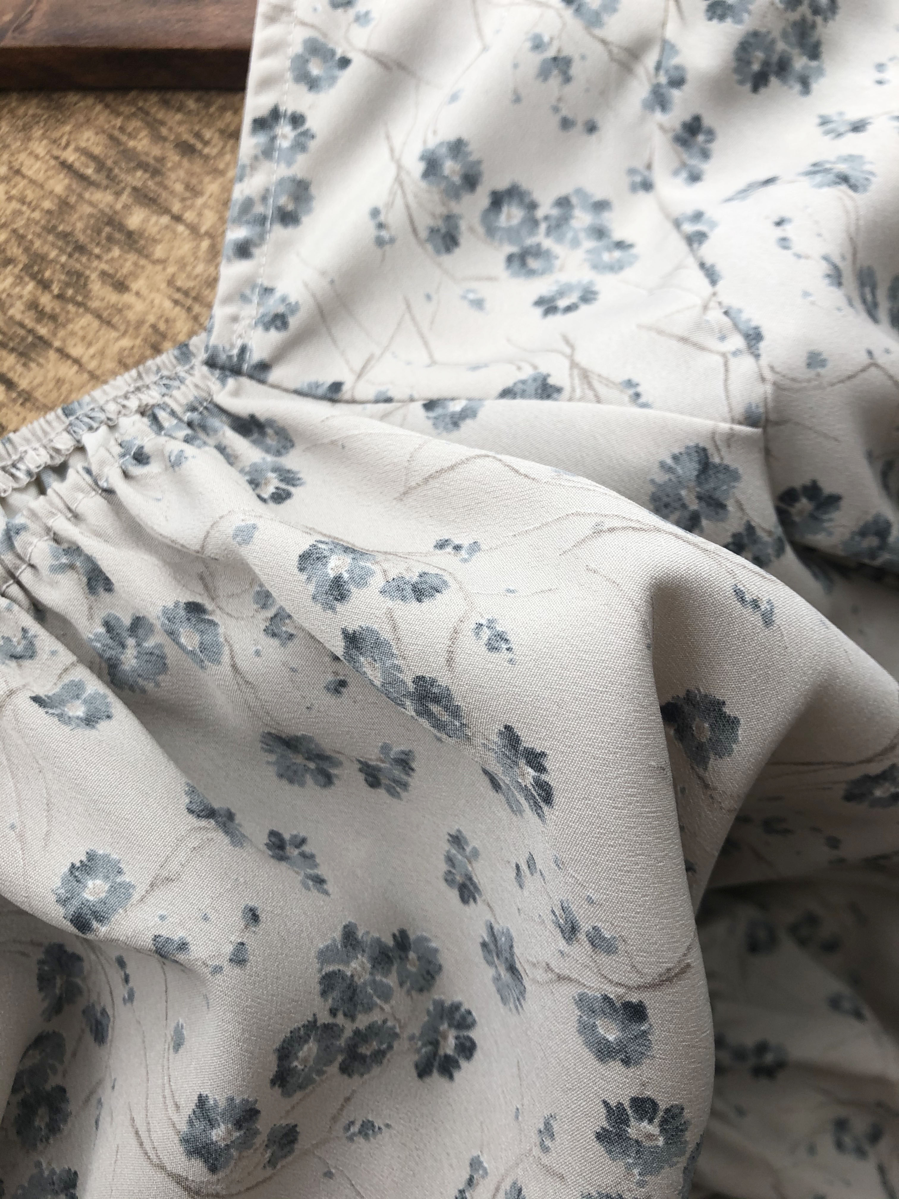 Branches 顯瘦氣質水彩花枝雙橡筋修腰, Blouse/ BU8612
