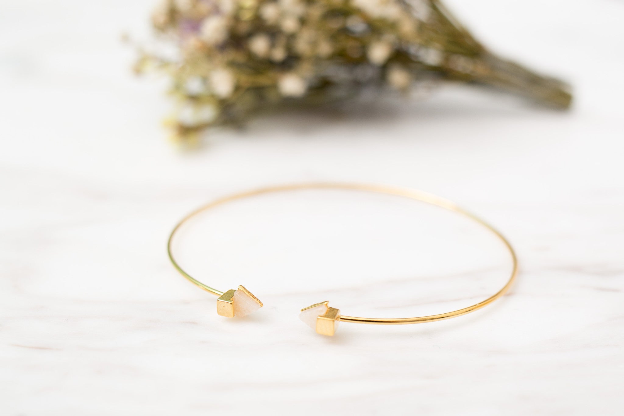 Triangle Gemstone Bangle/ BL8035
