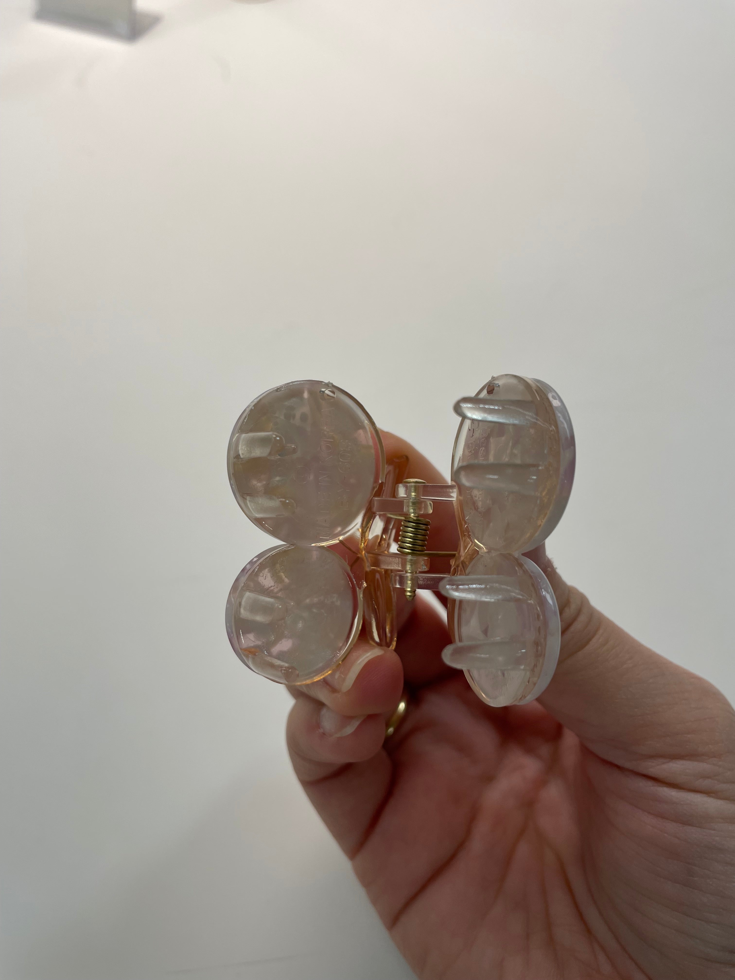 Blush marble Cherry Butterfly, Clip/ HA8112