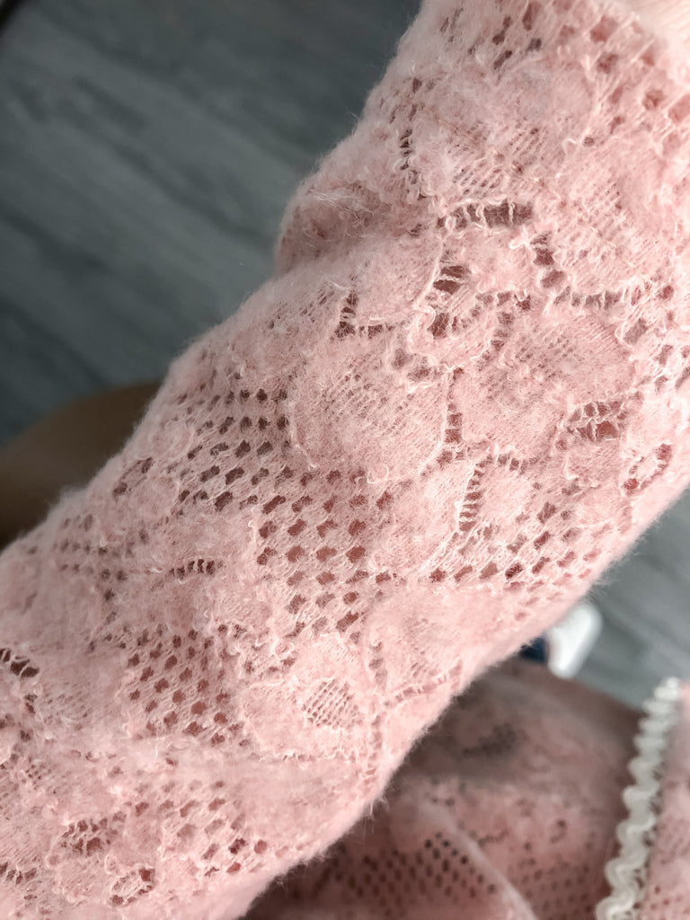 Romance Lace 粉色微彈幼細雕花邊蕾絲紋, Blouse or Outer/ BU8614