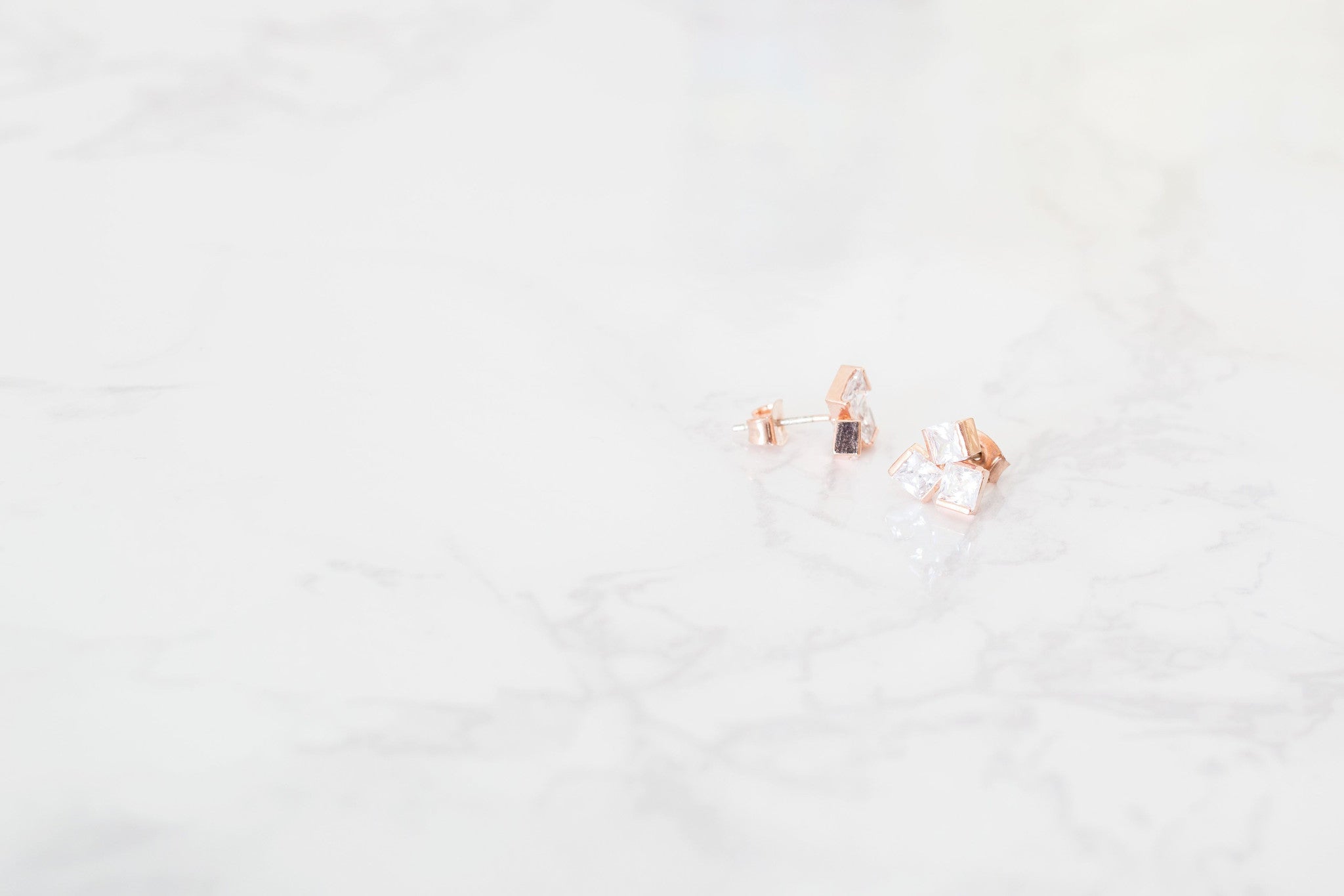 Tri-crystal cube Earrings/ ER8165