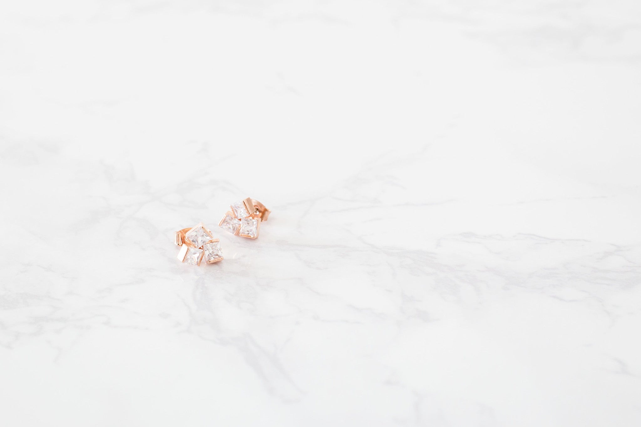Tri-crystal cube Earrings/ ER8165