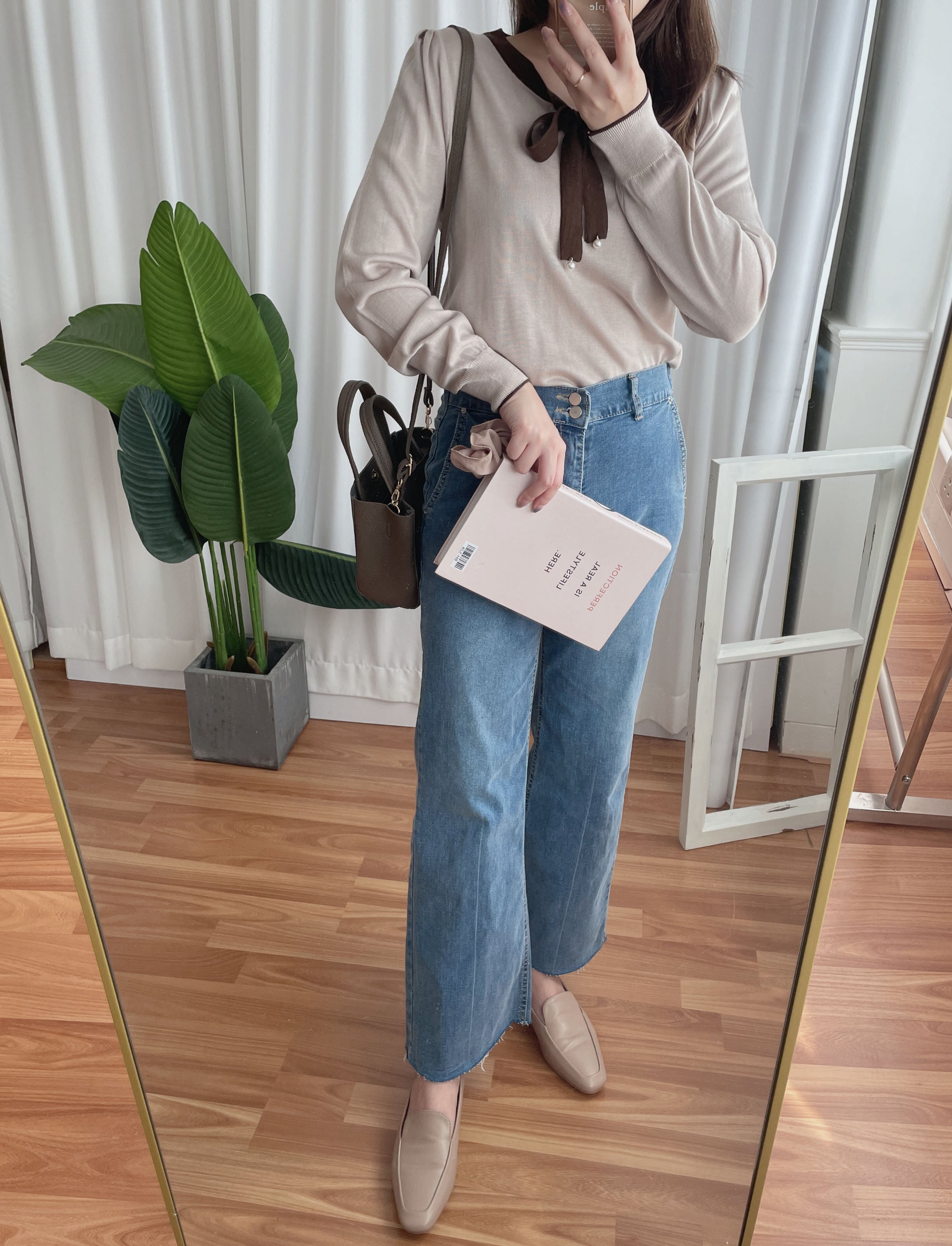 V Ribbon V形蝴蝶領口邊線薄線衫, Knit Top/ TP8785