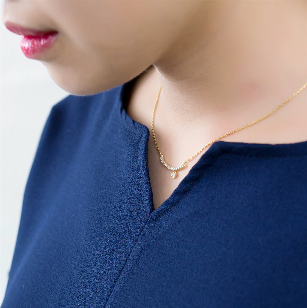 Crystal Drop Glitter Bar Necklace / NL8017