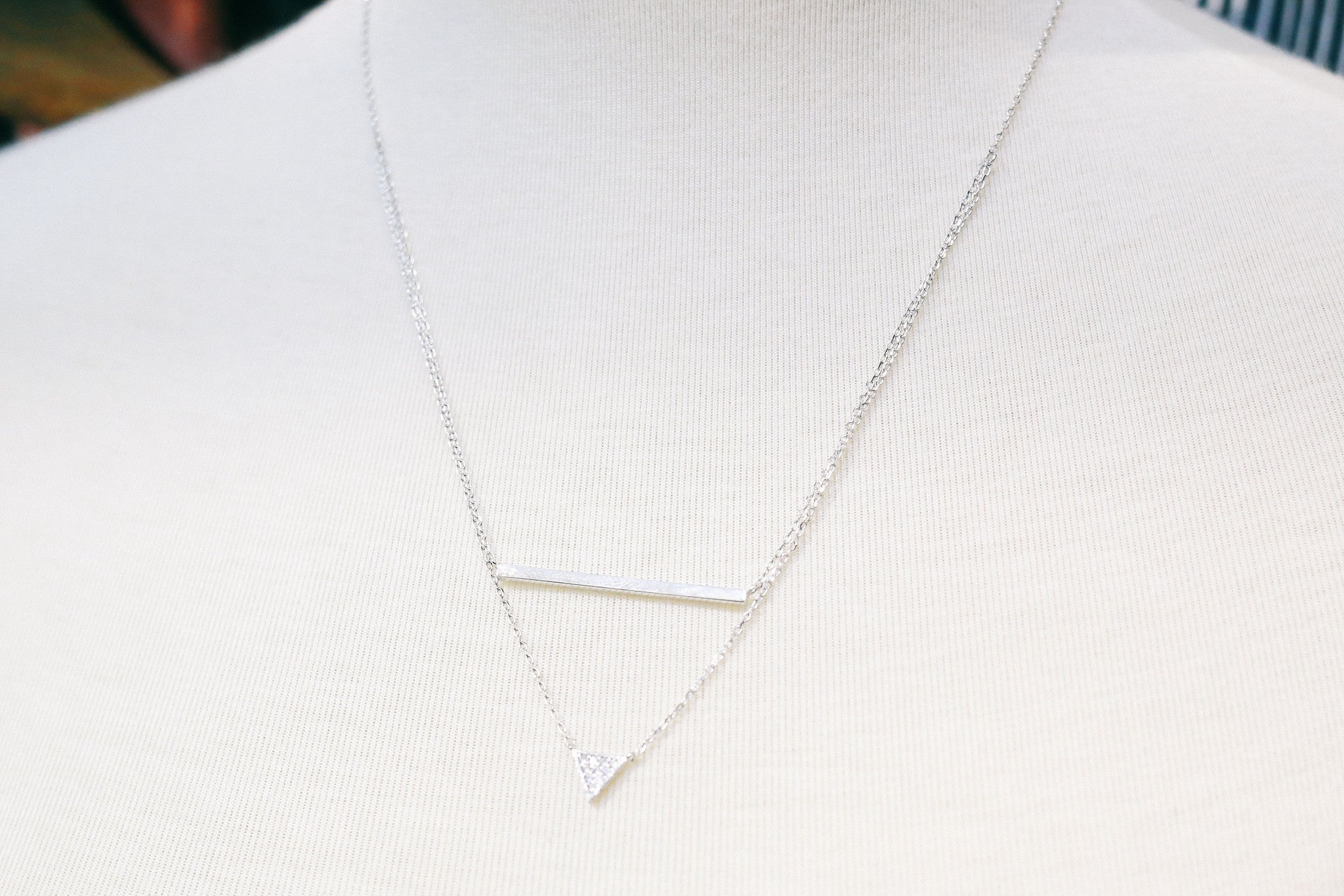 Double Loop Triangle Necklace / NL8088