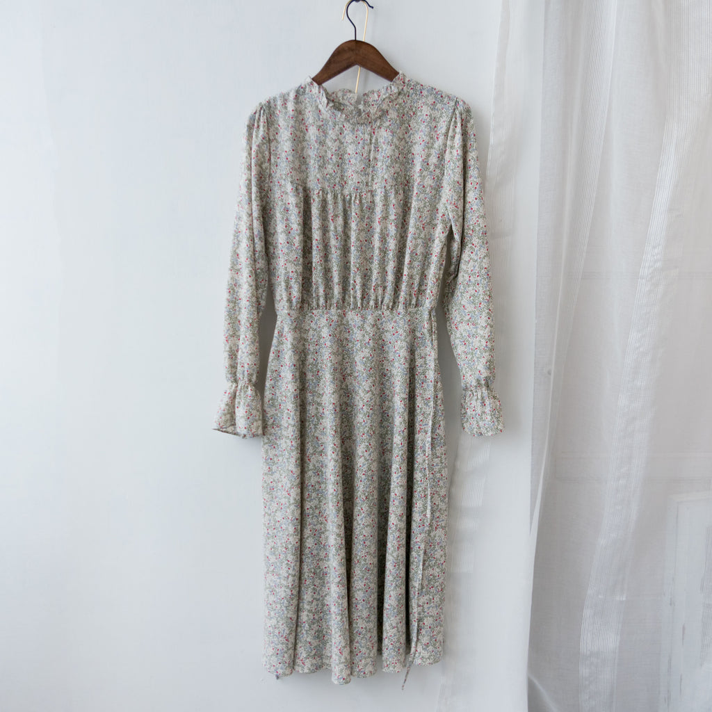 Branches 飄逸雪紡細荷葉領口自然層次花枝, dress/ DS8800