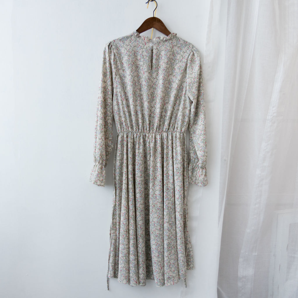 Branches 飄逸雪紡細荷葉領口自然層次花枝, dress/ DS8800