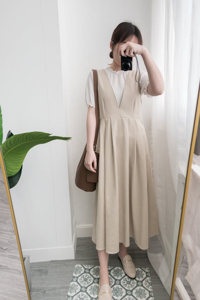 PLEATED VEST 開V領口腰線下百褶背心裙, DRESS/ DS8829