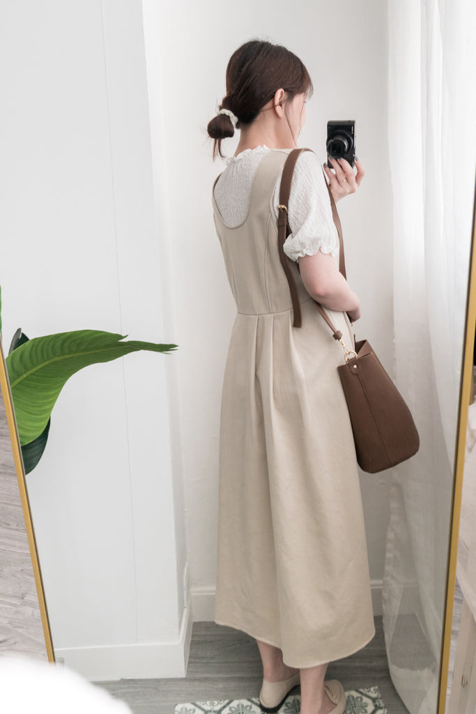 PLEATED VEST 開V領口腰線下百褶背心裙, DRESS/ DS8829