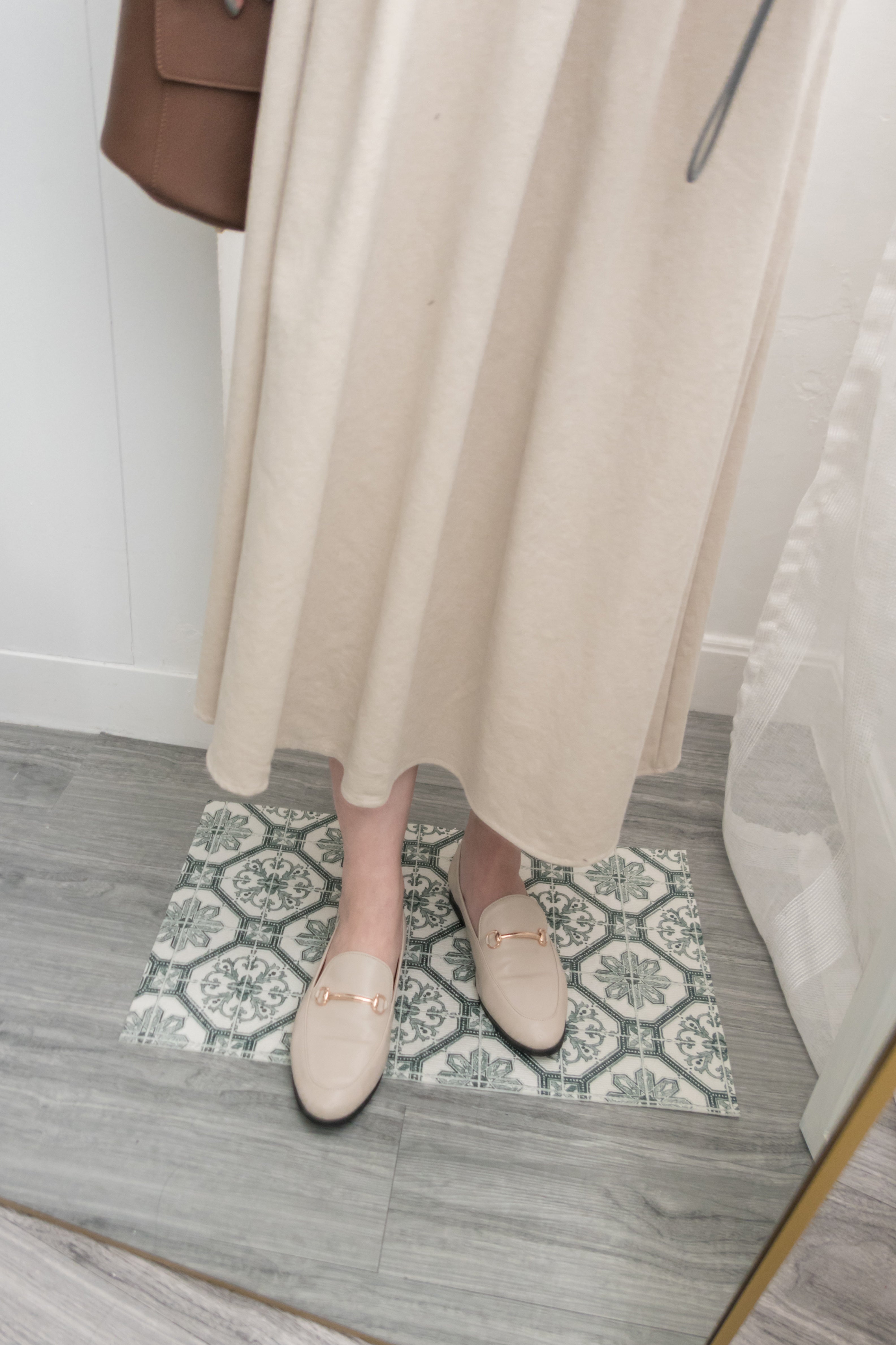 PLEATED VEST 開V領口腰線下百褶背心裙, DRESS/ DS8829