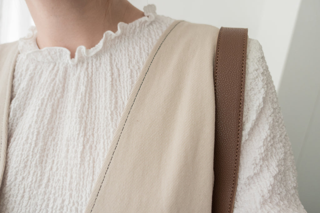 PLEATED VEST 開V領口腰線下百褶背心裙, DRESS/ DS8829