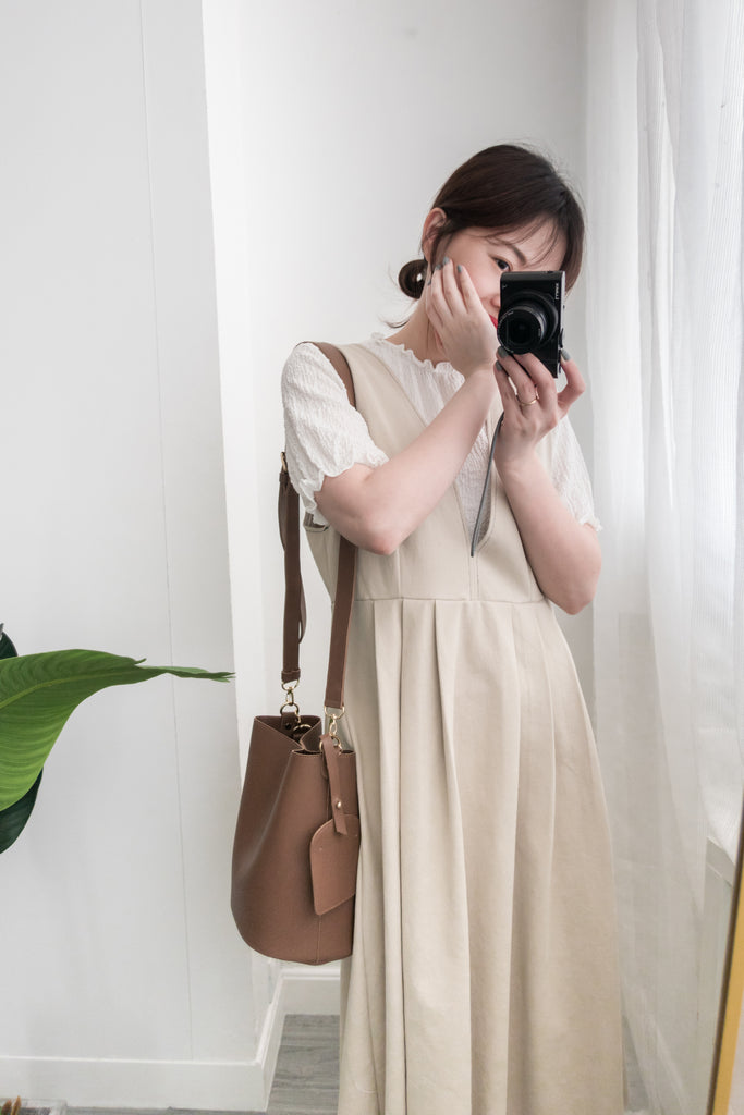 PLEATED VEST 開V領口腰線下百褶背心裙, DRESS/ DS8829