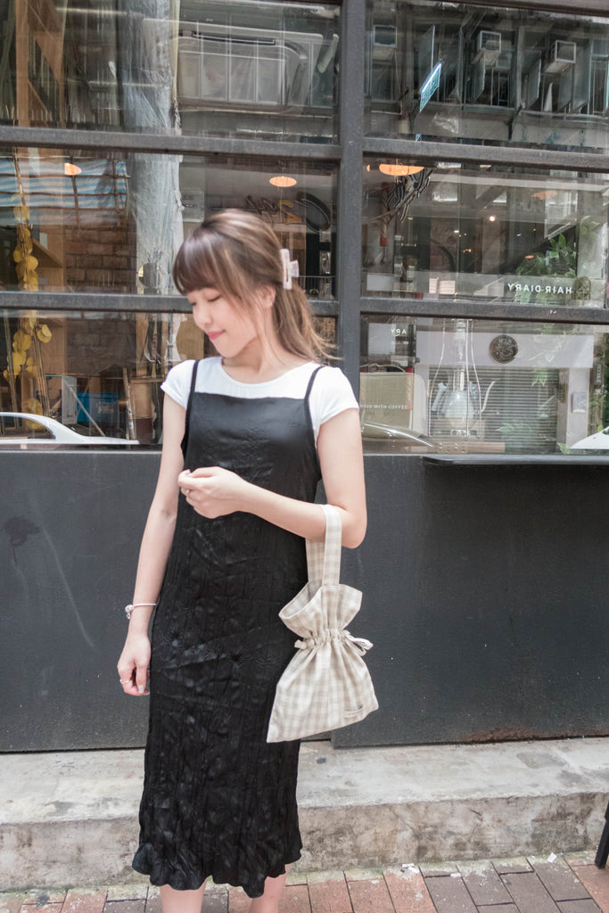 Black 皺紋小優雅吊帶連身裙, Dress/ DS8905