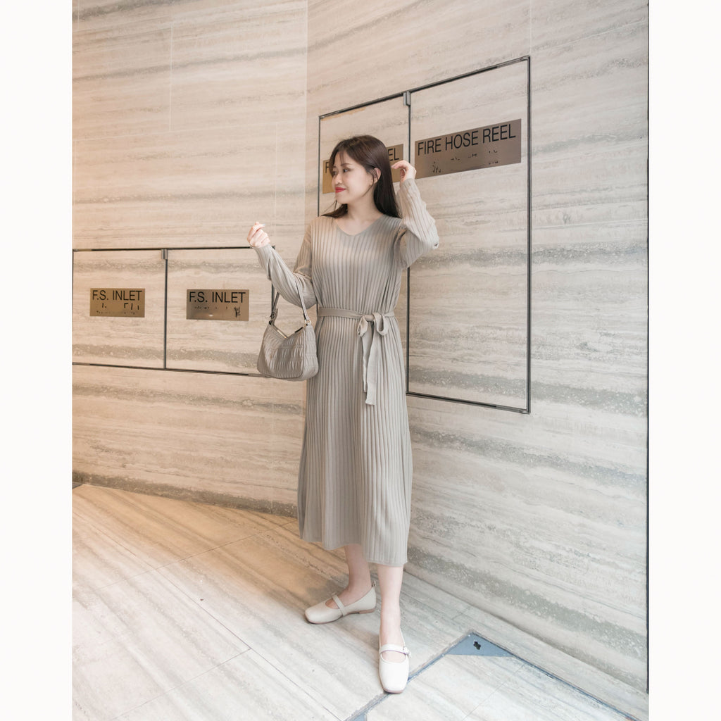 Anden 柔軟彈性寬鬆修腰直紋裙, Dress/ DS8935