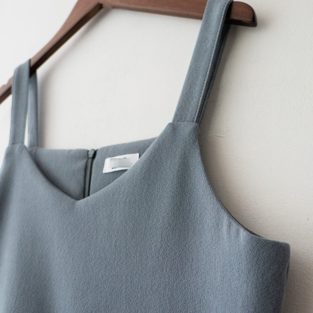 Greyish Blue V領修身灰藍吊帶裙, Dress/ DS8948