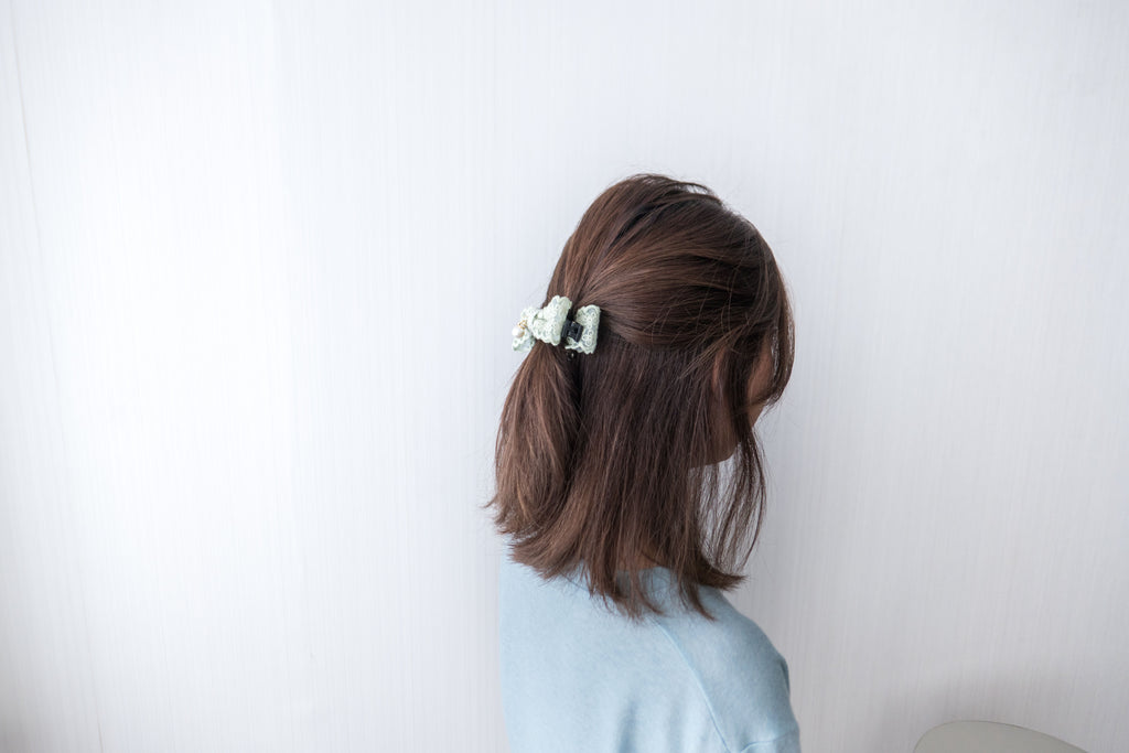 Lace, Banana Clip/ HA8073