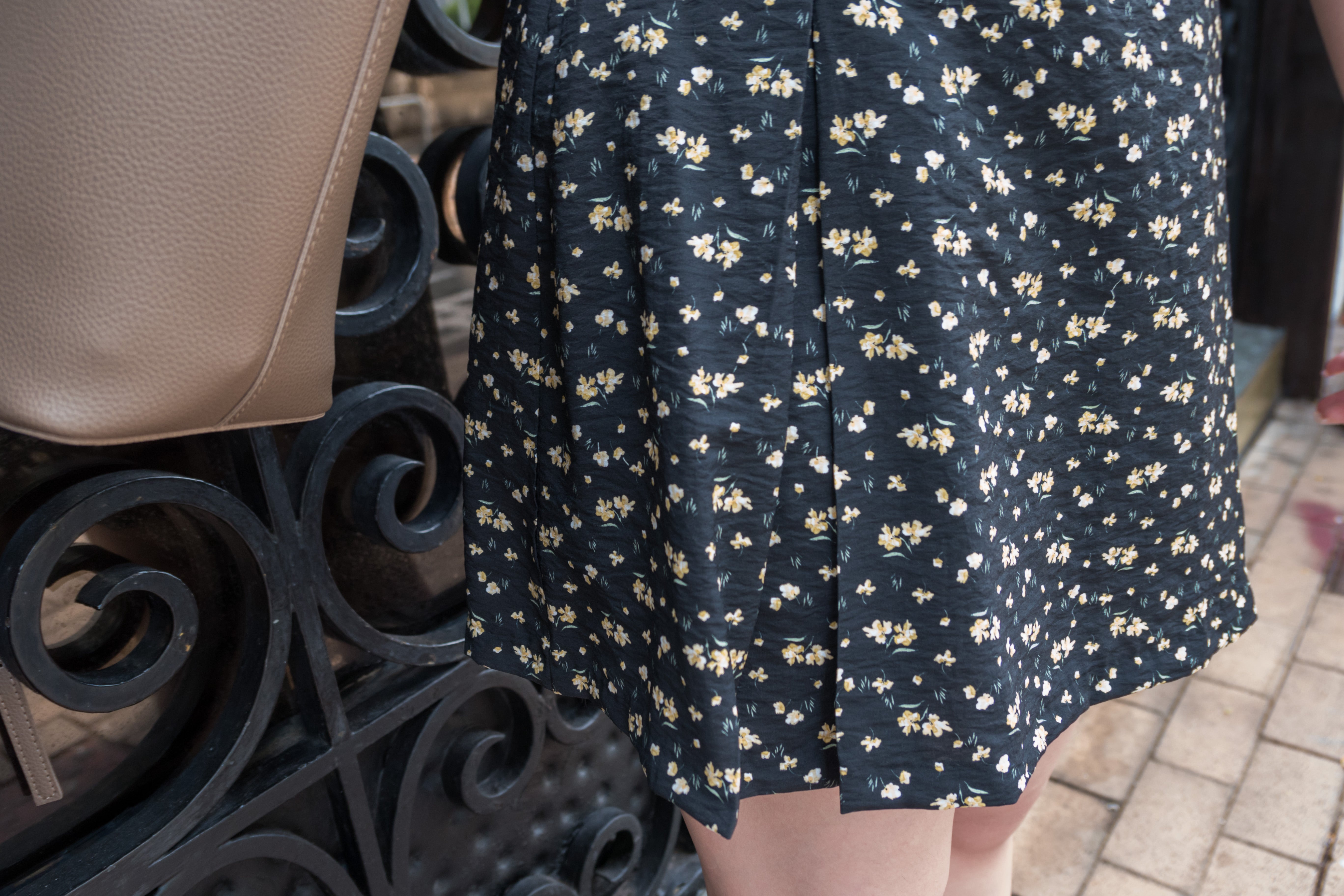 Sea Flower 水彩小碎花車褶顯瘦散形裙褲, Skirt Pants/ SK8596 (white sold out)