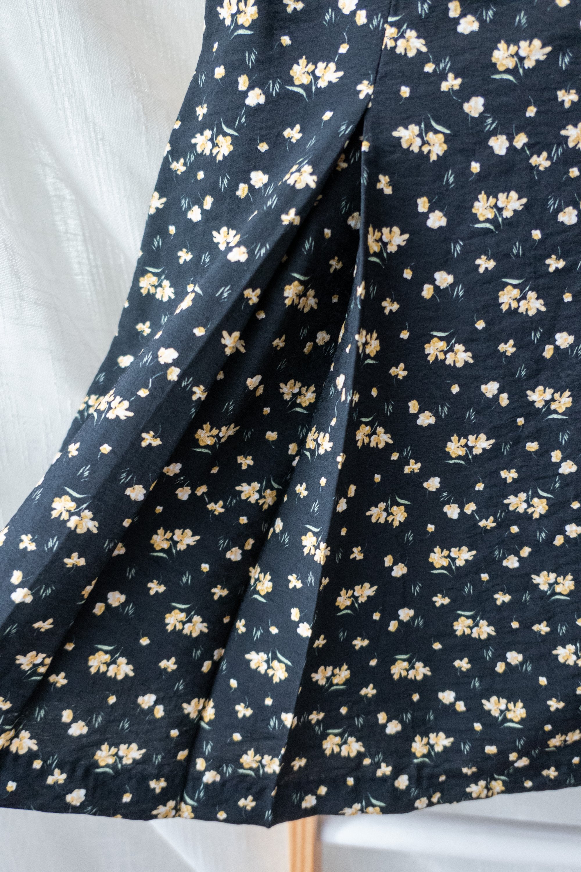 Sea Flower 水彩小碎花車褶顯瘦散形裙褲, Skirt Pants/ SK8596 (white sold out)