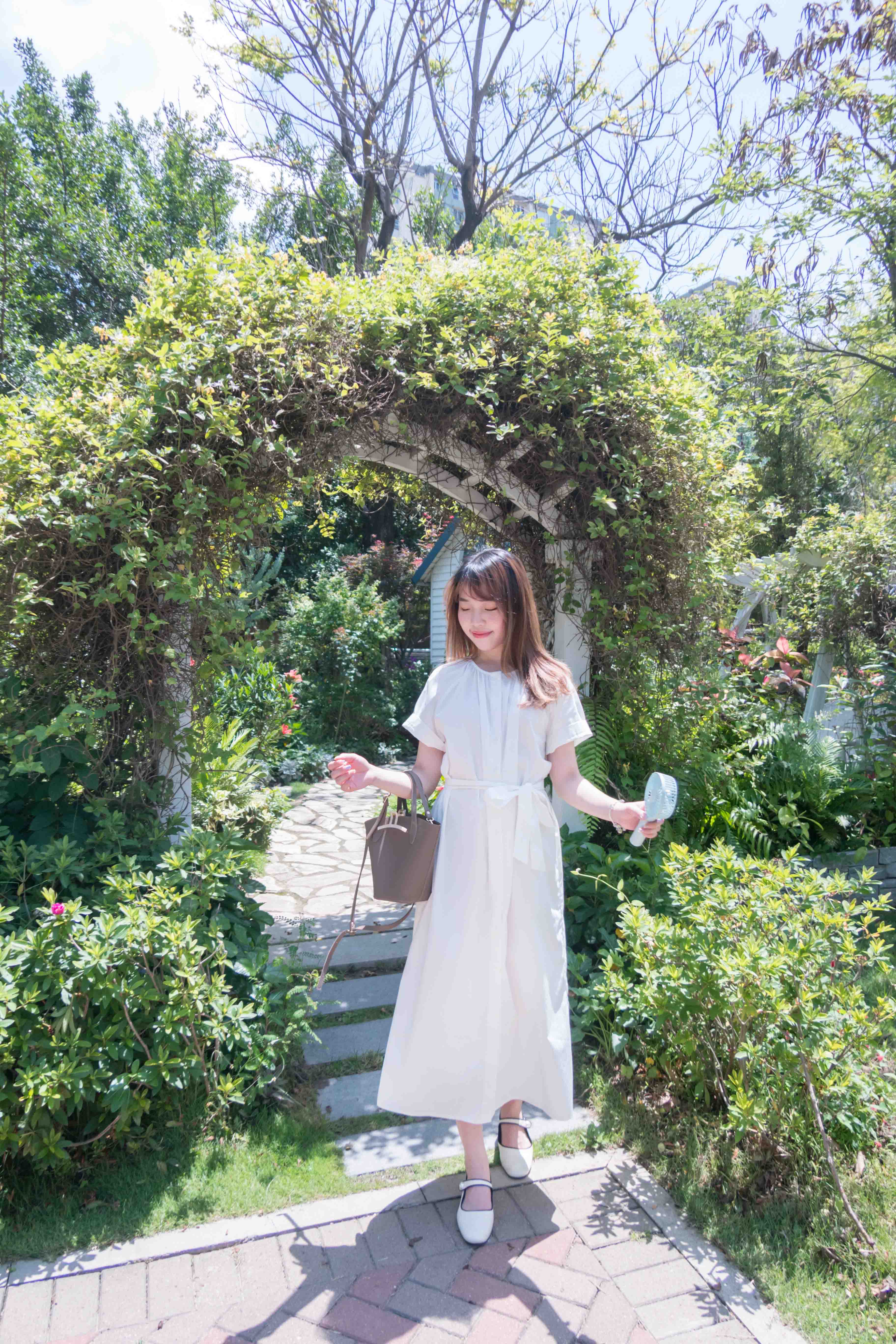 ! ๐๐๐ค๐ฅ ๐๐๐จ !White Dora ๅฐ่ขๆบๅฃๅ้ ้ฃ่บซ่ฃ, Dress/ DS9052