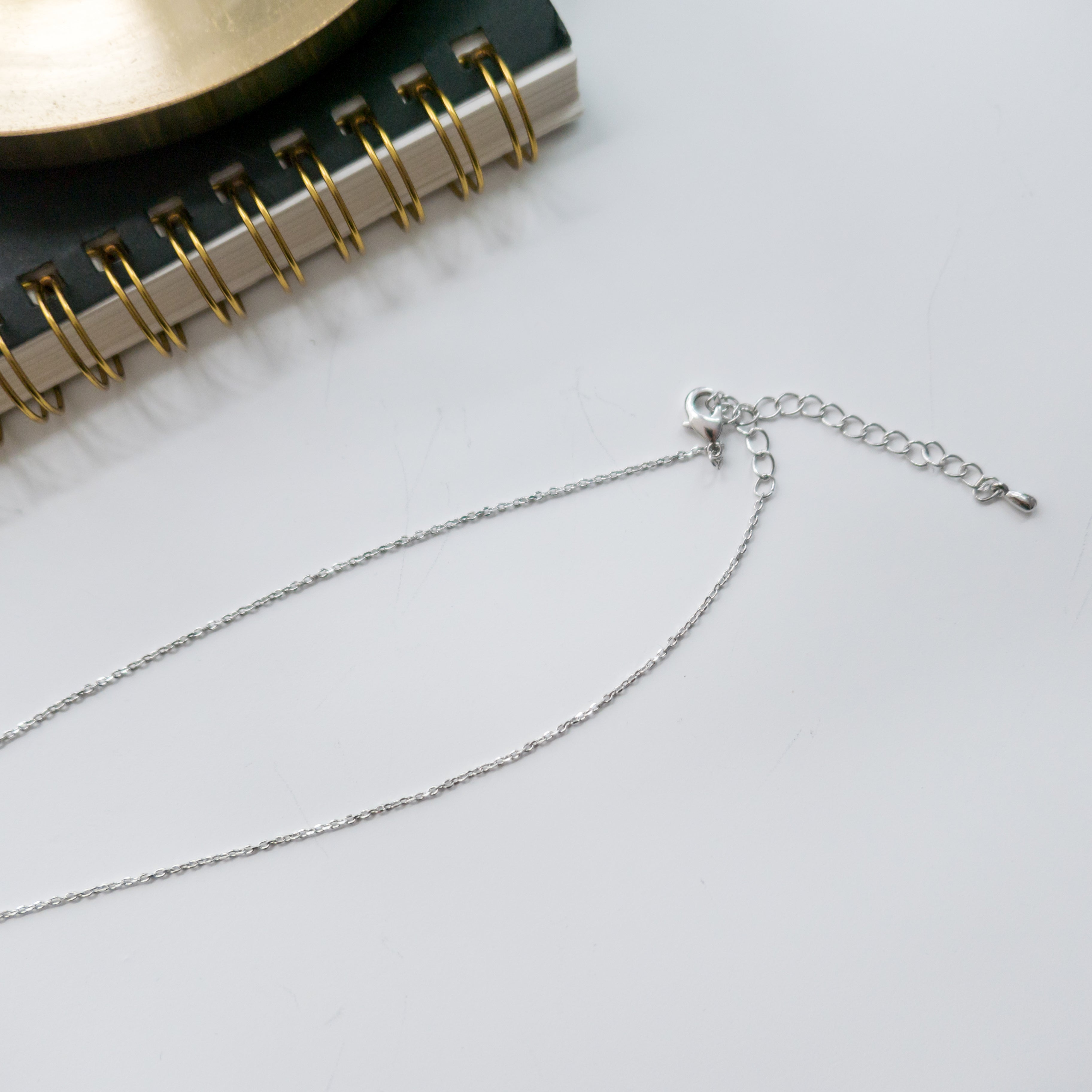 scene loop, Necklace/ NL8119