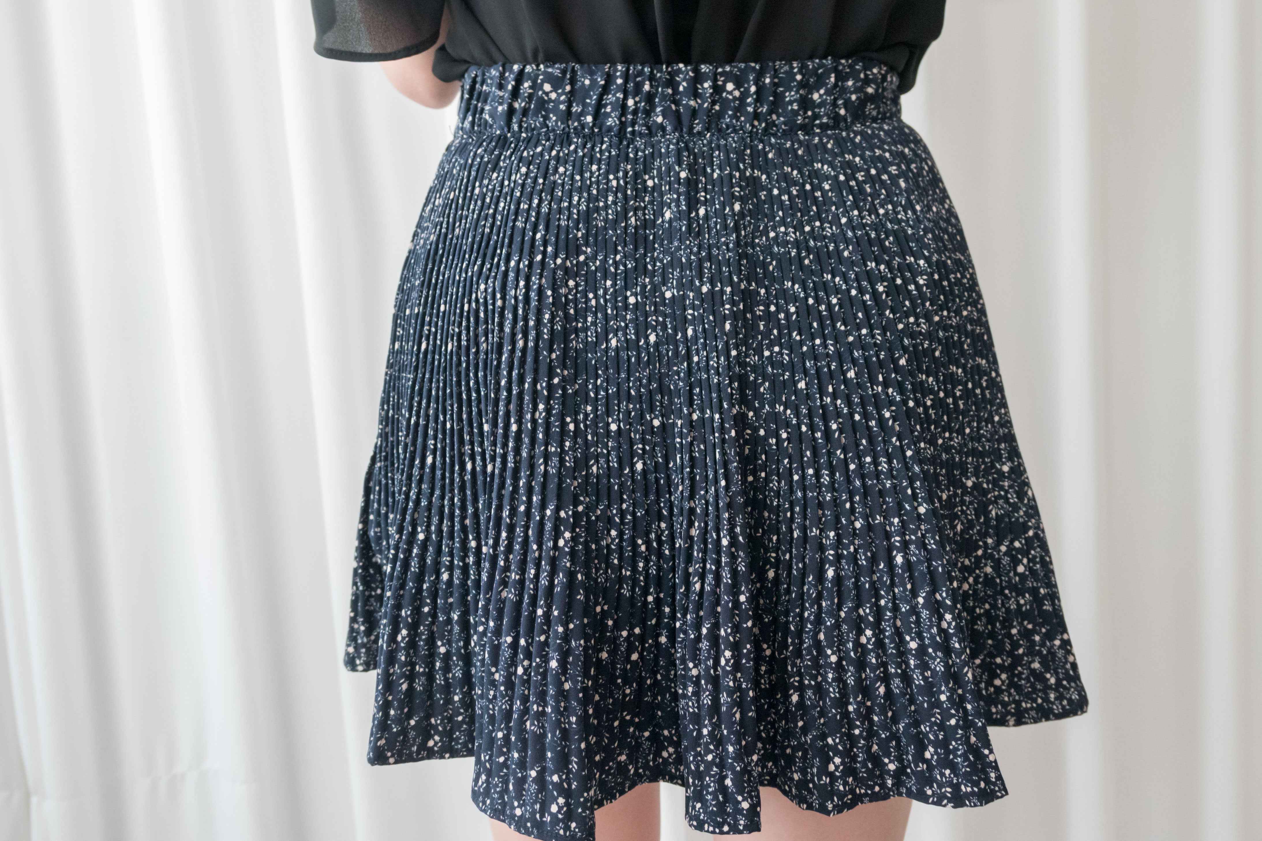 Navy Floral 細百褶小波浪裙擺裙褲, Skirt/ SK8612