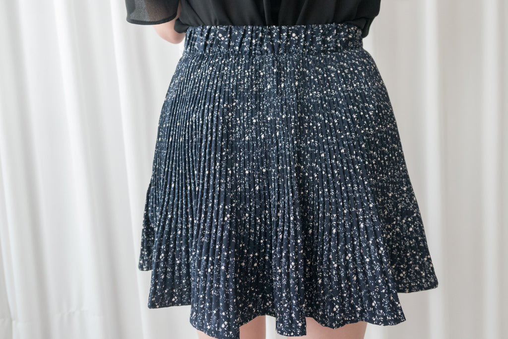 Navy Floral 細百褶小波浪裙擺裙褲, Skirt/ SK8612