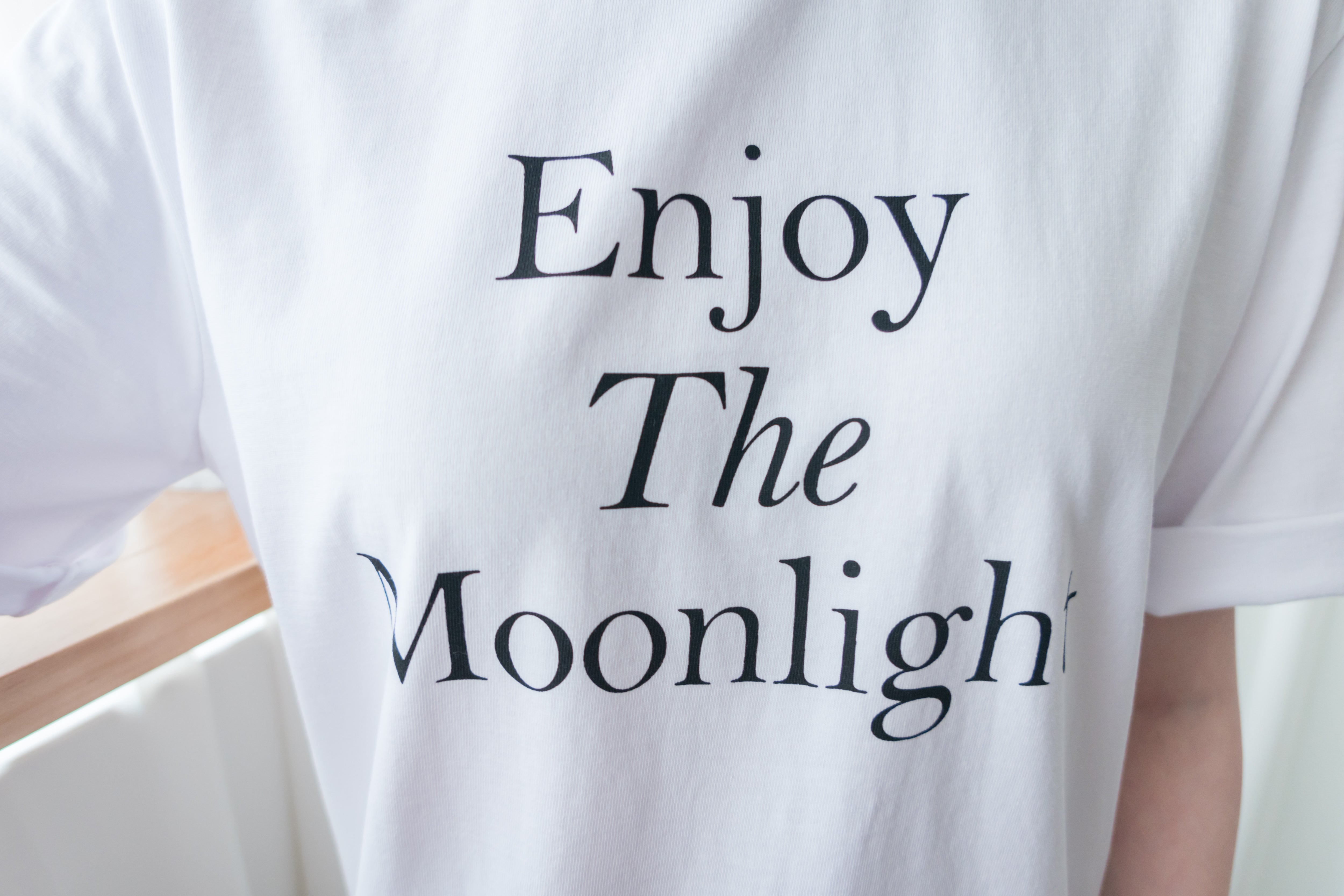 Moon Bathing 浪漫詩句文字,Tee/ TP8776 (honeydew sold out)