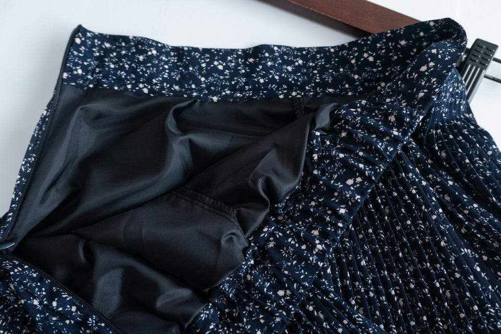 Navy Floral 細百褶小波浪裙擺裙褲, Skirt/ SK8612